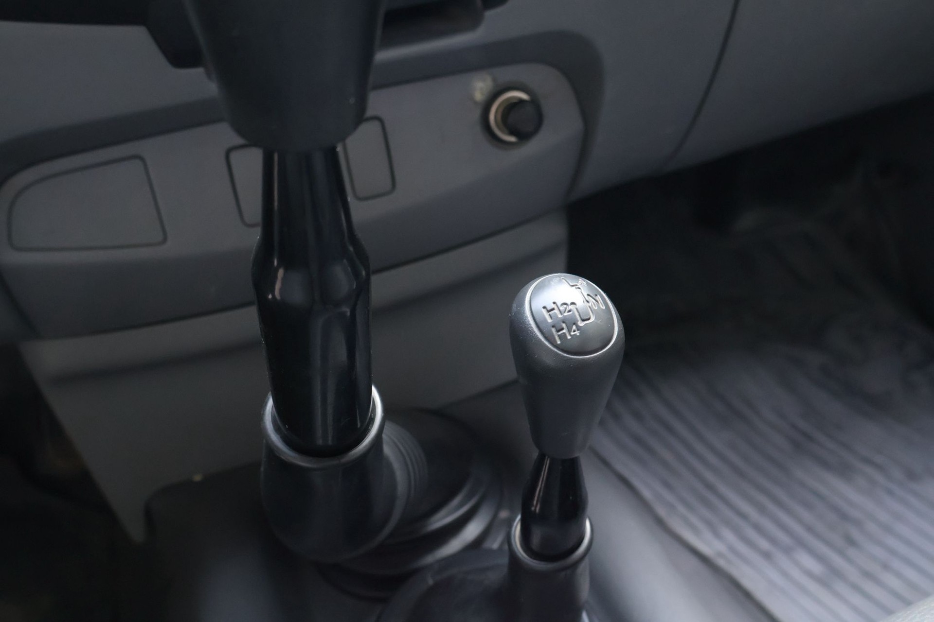 TOYOTA Hilux 4x4 SingleCab LineaTerra-image-9
