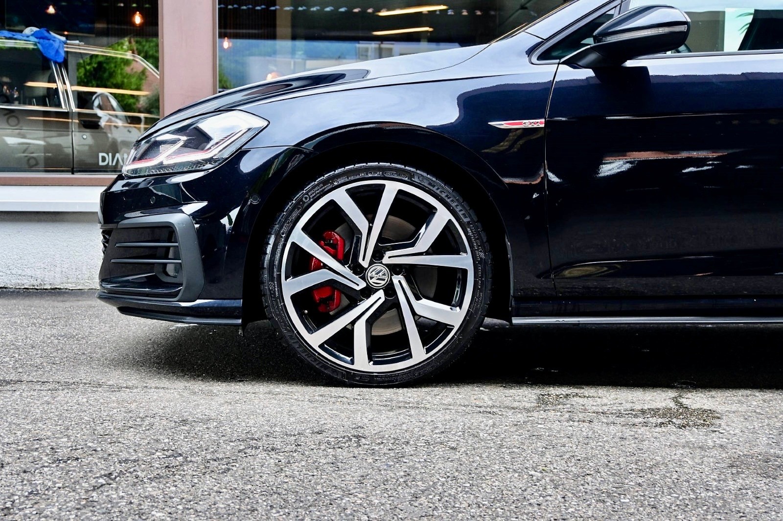 VW Golf 2.0 TSI GTI Performance DSG-image-5