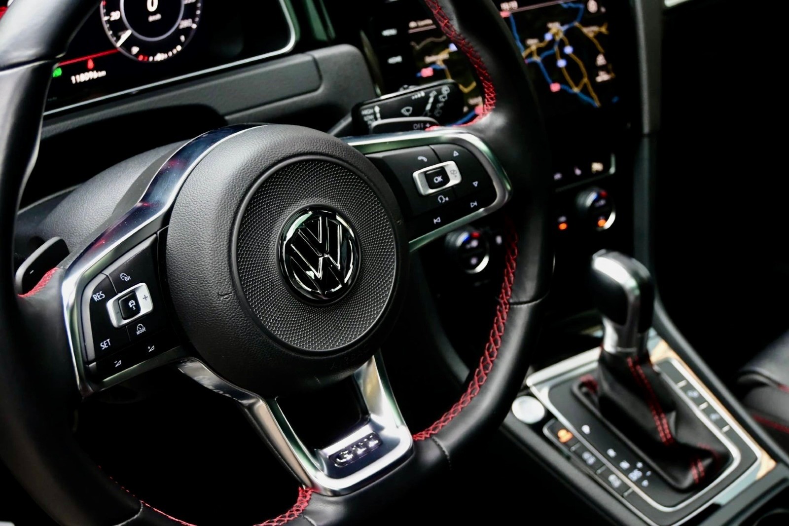 VW Golf 2.0 TSI GTI Performance DSG-image-9