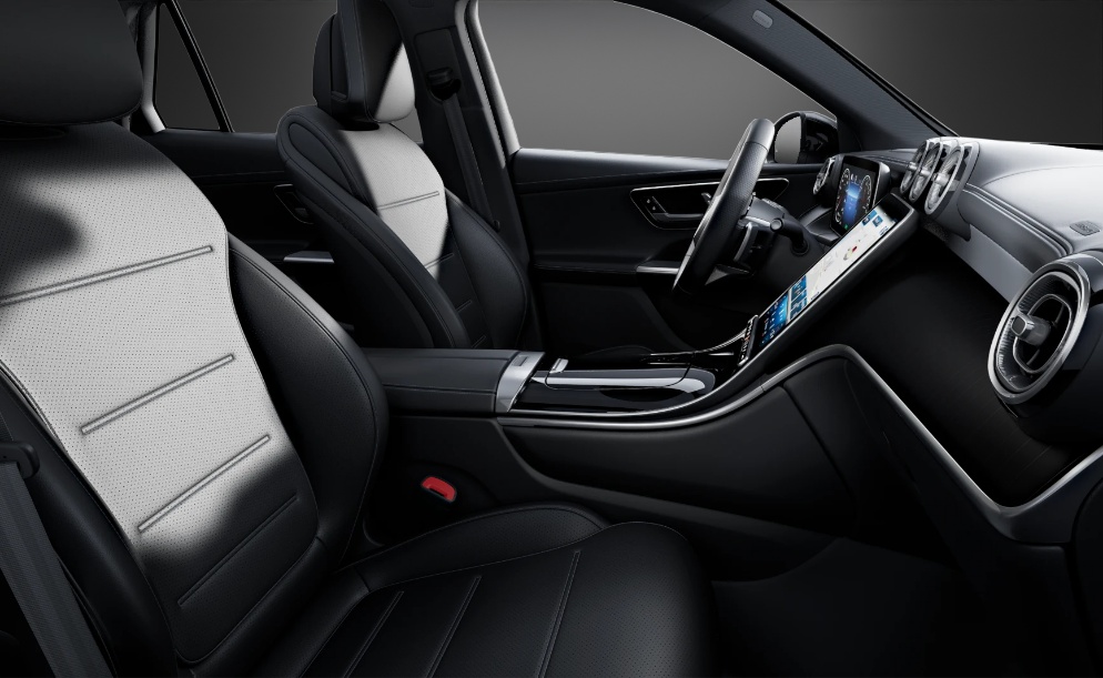 MERCEDES-BENZ GLC 300 e 4Matic 9G-Tronic-image-9