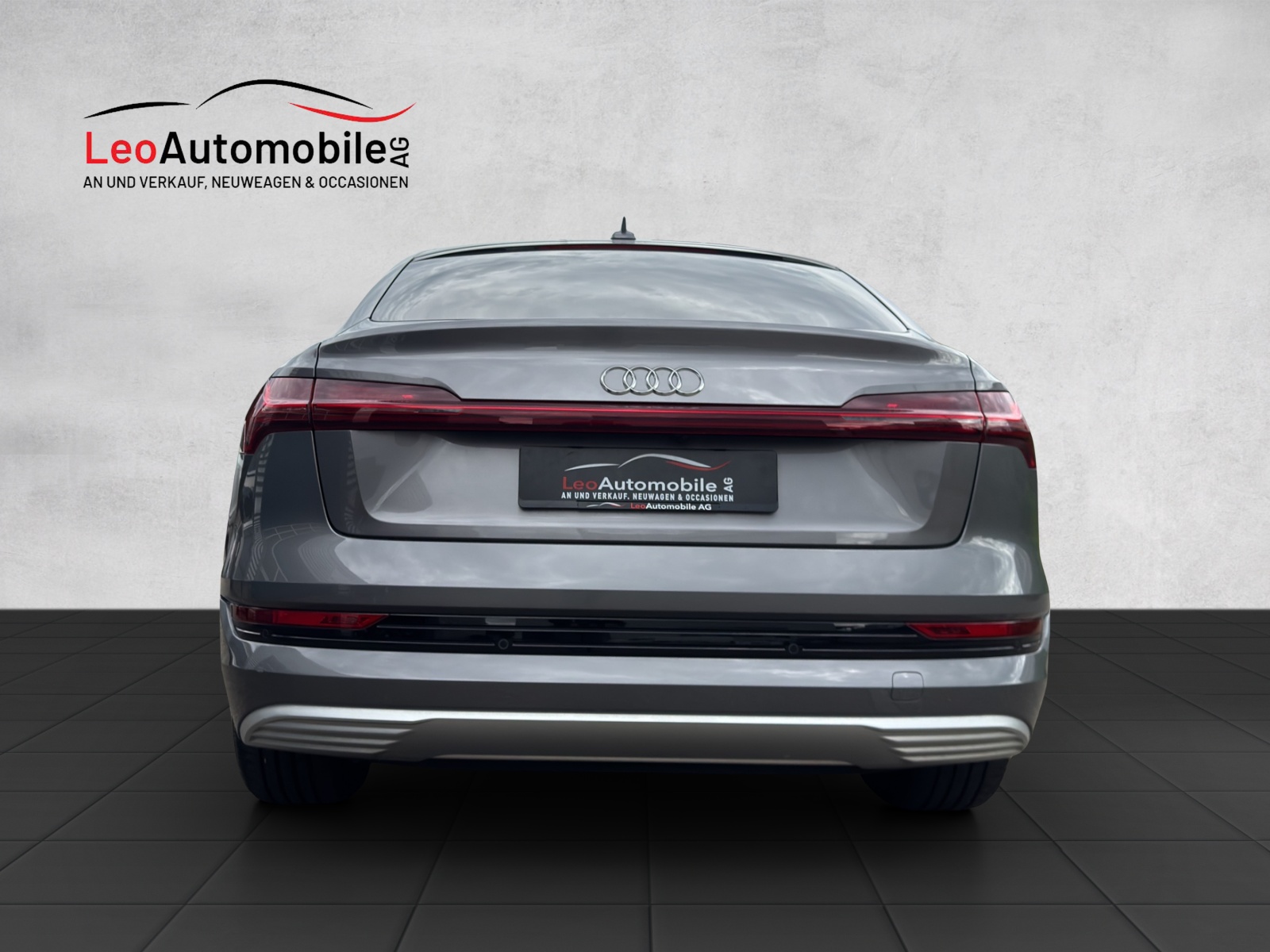 AUDI e-tron 50 Sportback Advanced quattro-image-3