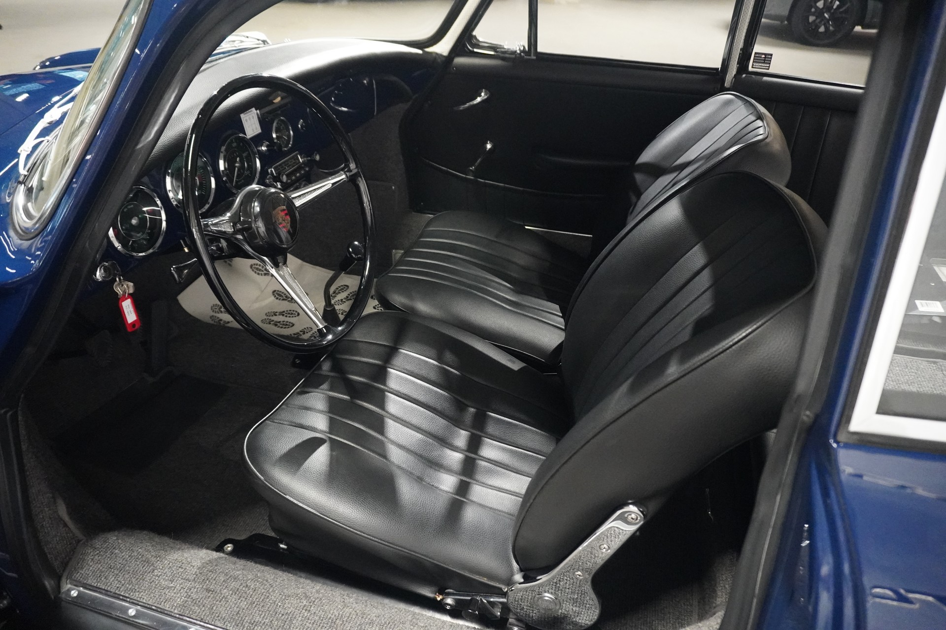 PORSCHE C Coupé-image-11