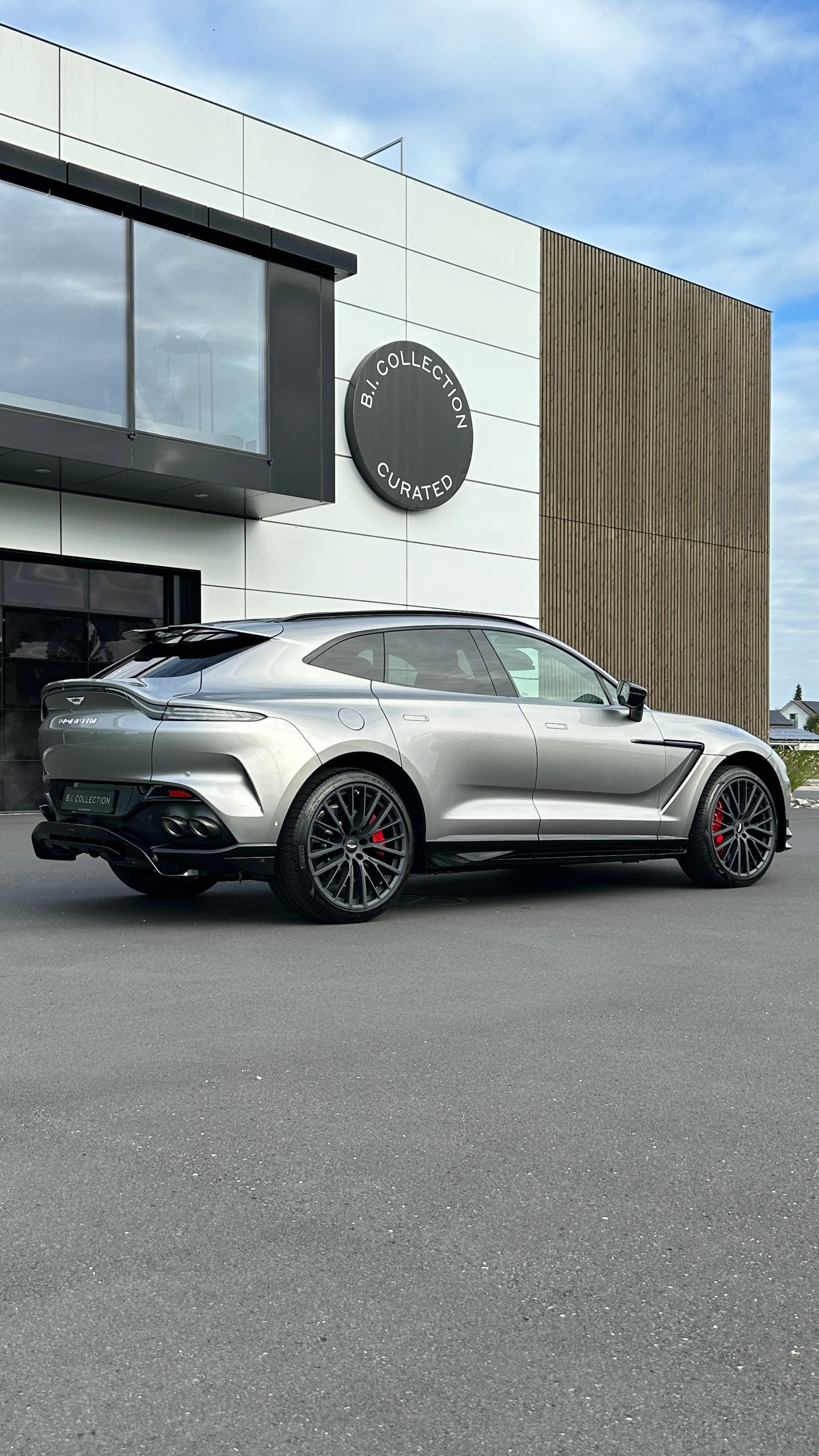 ASTON MARTIN 707 MY26-image-7