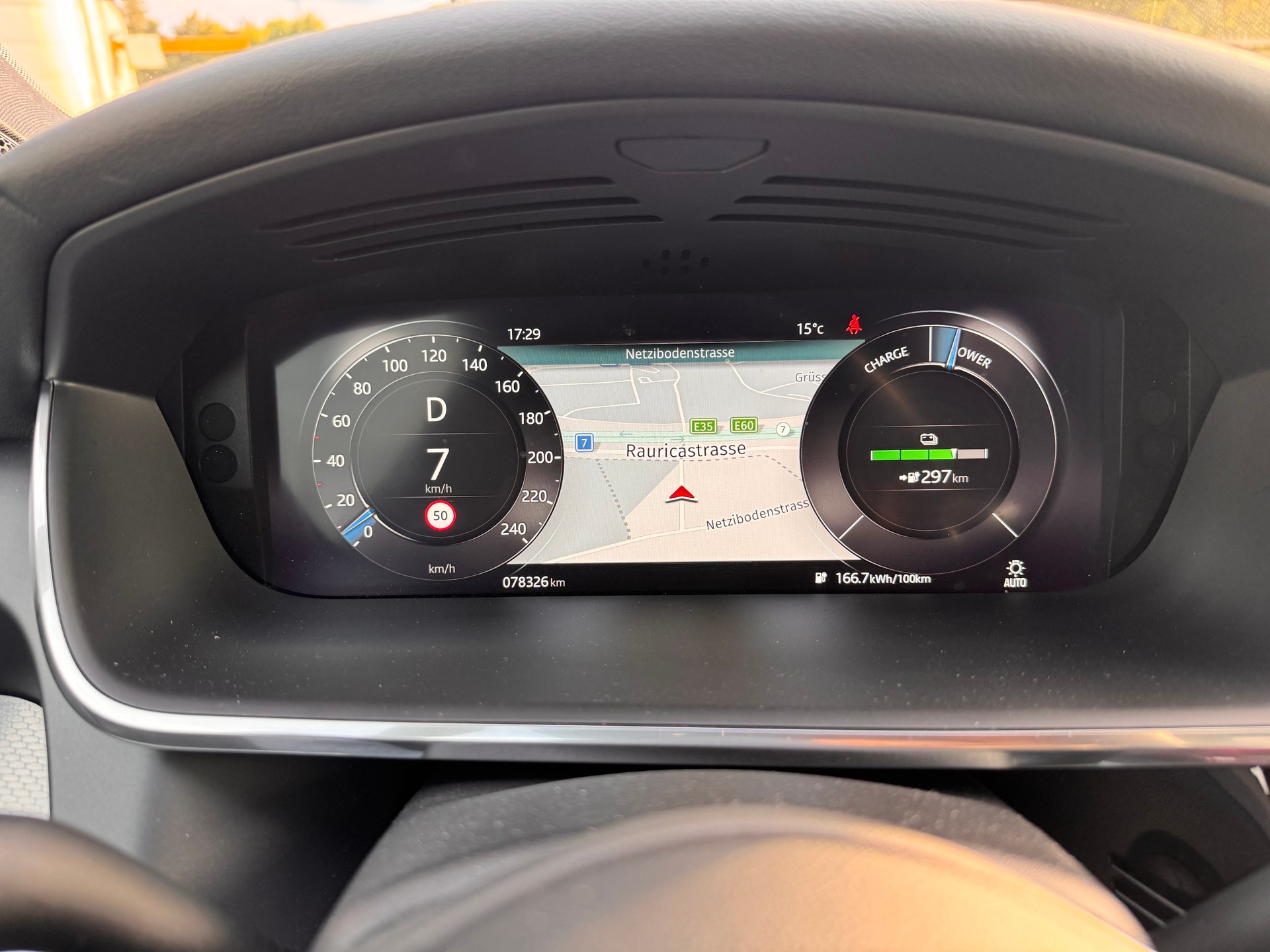 JAGUAR I-Pace EV400 S AWD 3-PHASIG-image-16