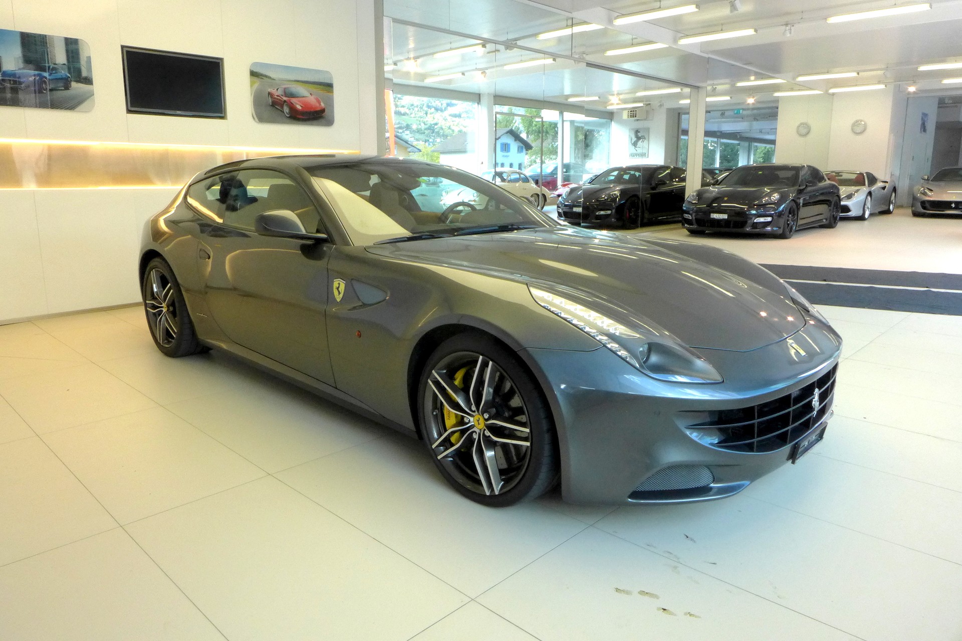 FERRARI FF Toit panoramique / Glasdach-image-2