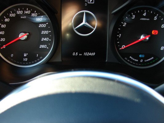 MERCEDES-BENZ GLC 200 4Matic-image-10