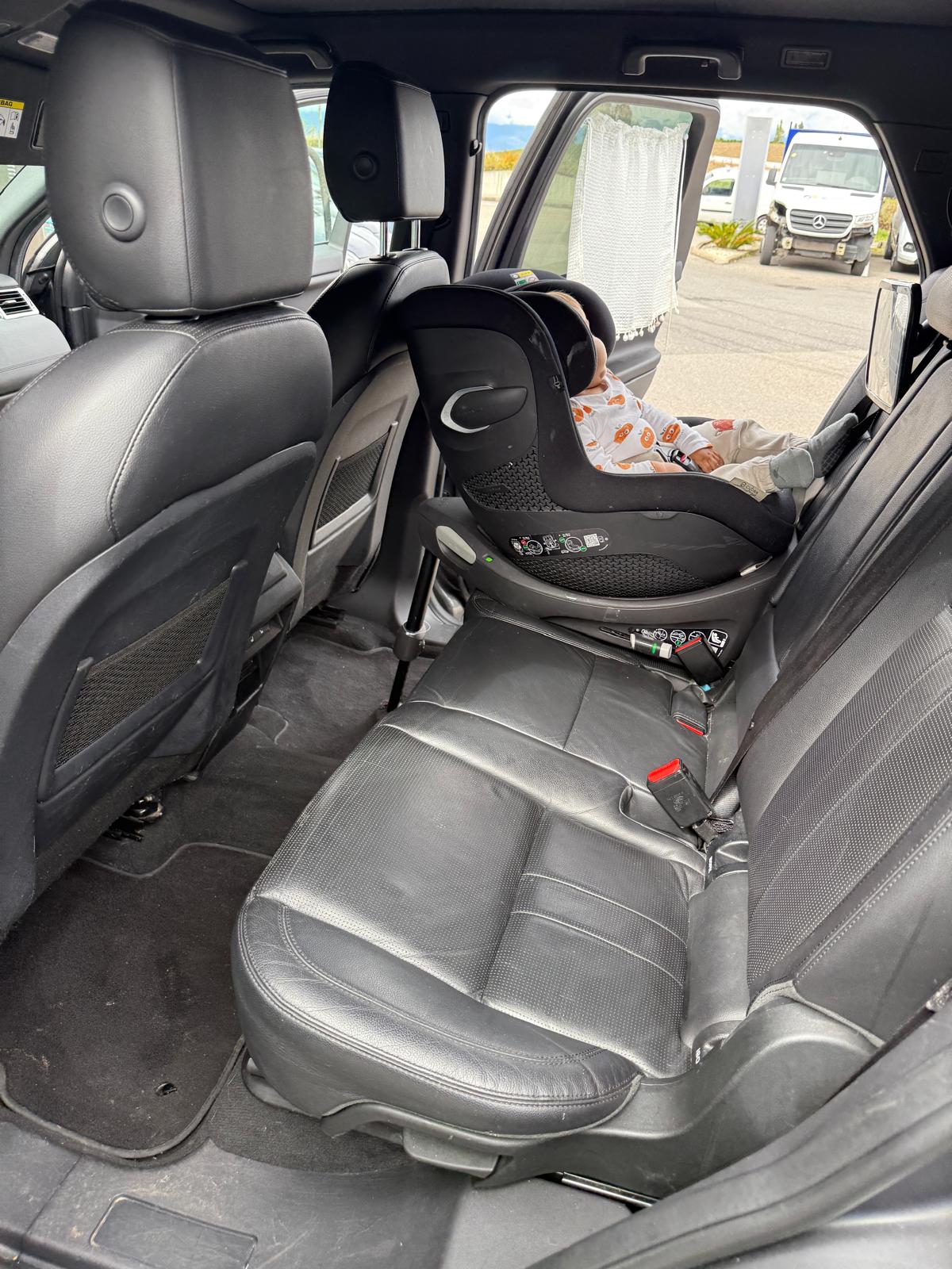 LAND ROVER Discovery Sport 2.0 TD4 Advantage AT9-image-5