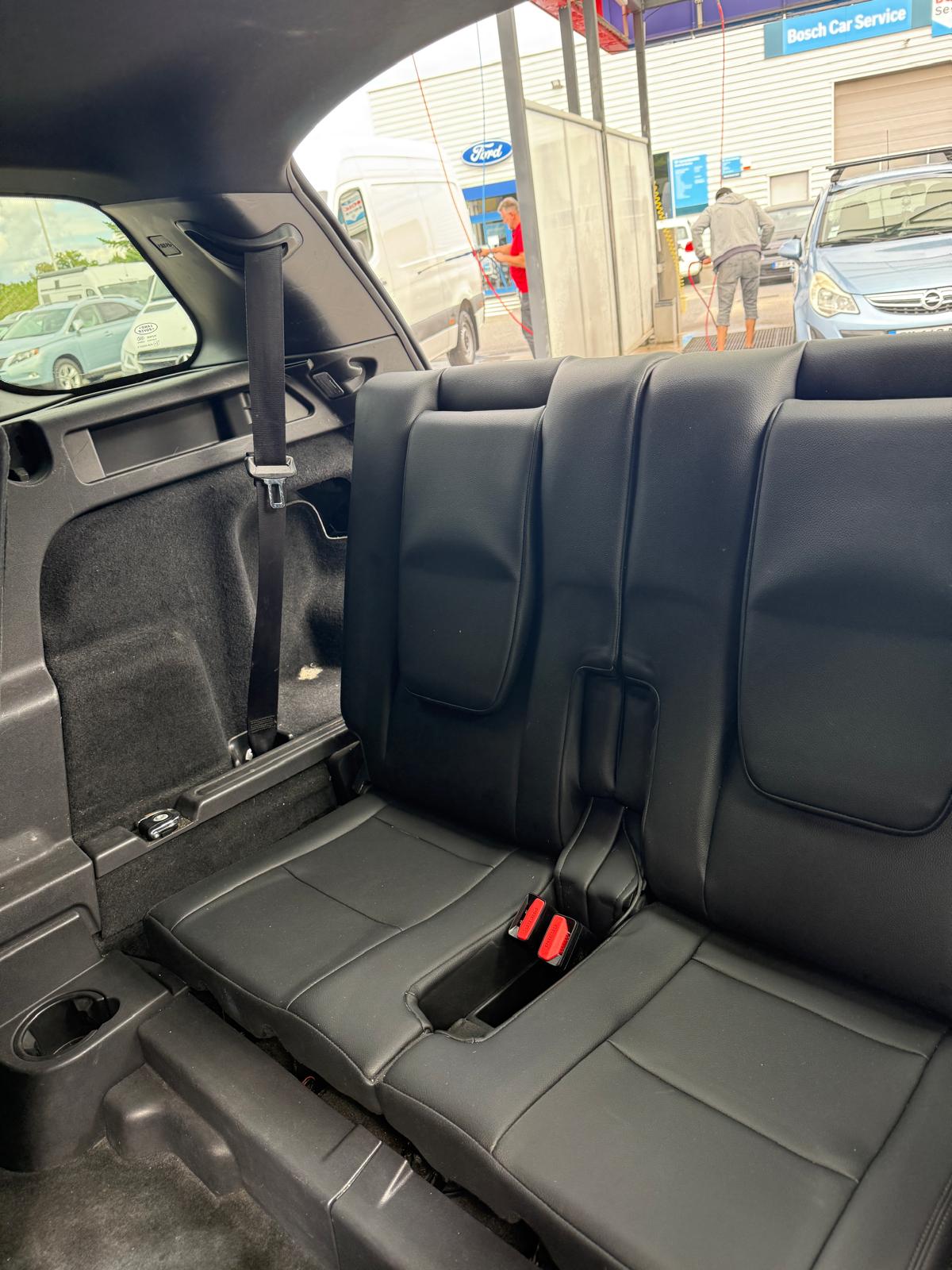 LAND ROVER Discovery Sport 2.0 TD4 Advantage AT9-image-2