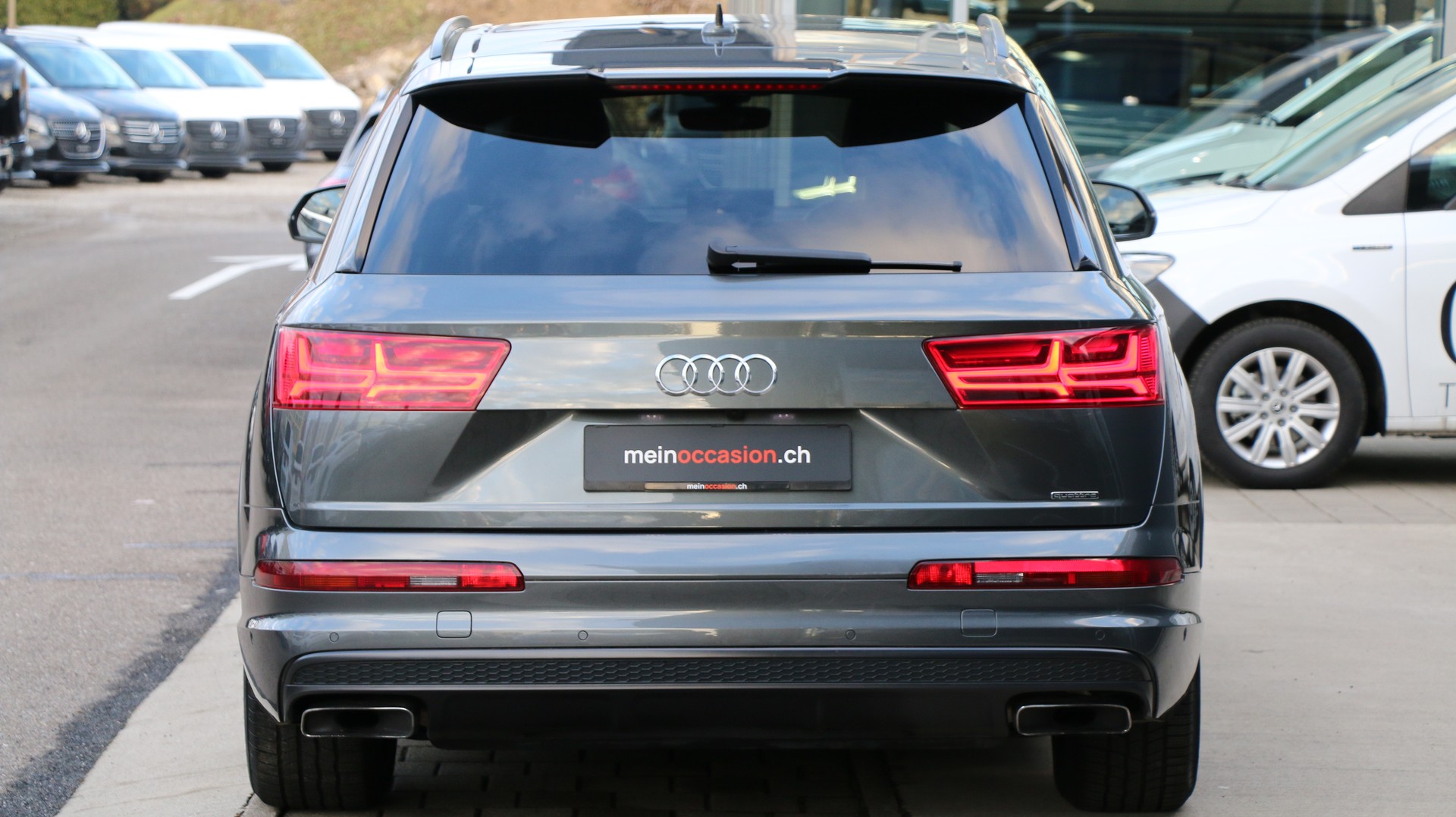 AUDI Q7 3.0 TFSI quattro-image-3