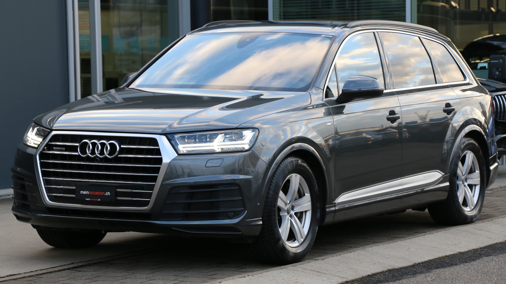 AUDI Q7 3.0 TFSI quattro-image-1
