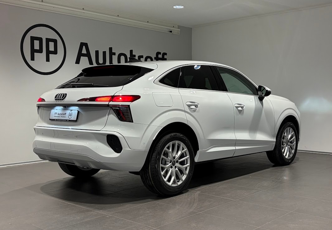 AUDI Q3 Sportback 110 kW TFSI S tronic-image-14