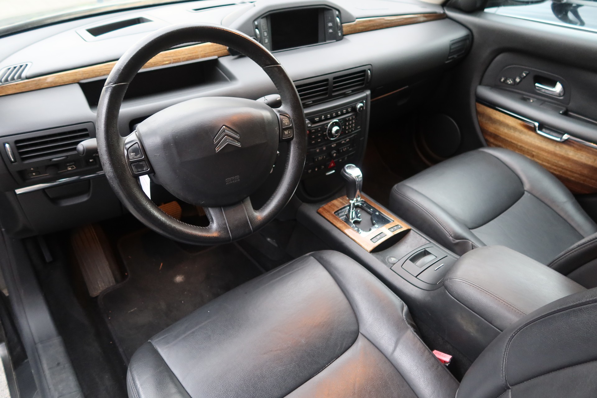 CITROEN C6 2.7 HDi V6 Exclusive-image-6