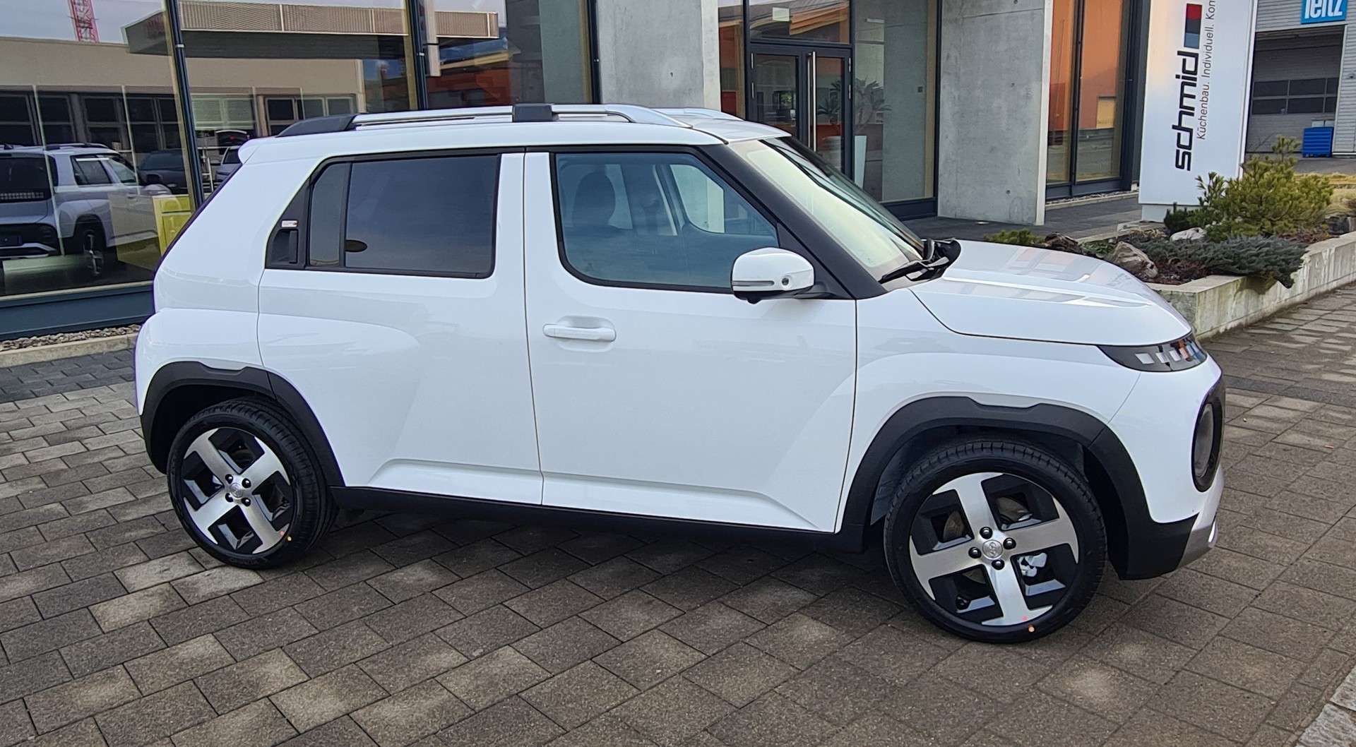 HYUNDAI Inster 49kWh Vertex-image-2