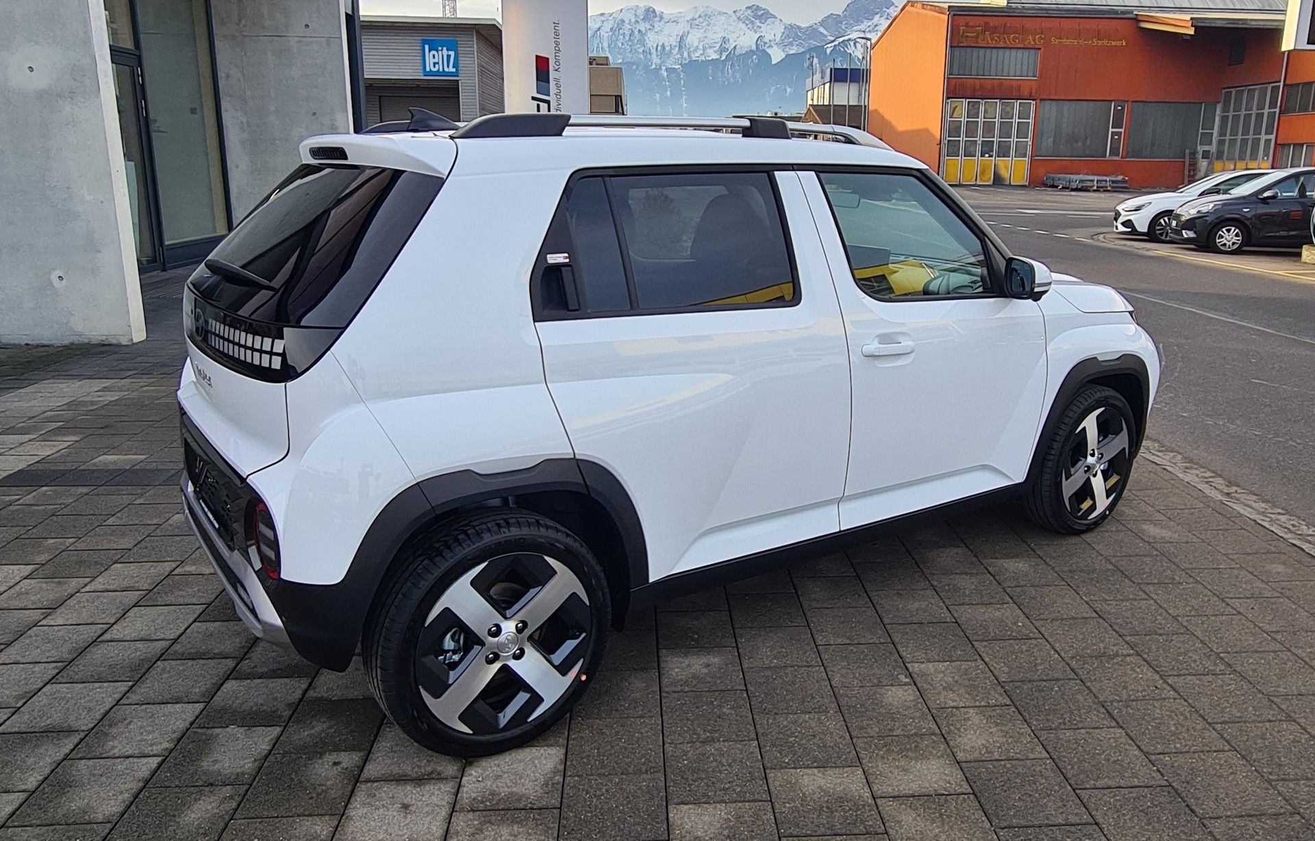 HYUNDAI Inster 49kWh Vertex-image-3
