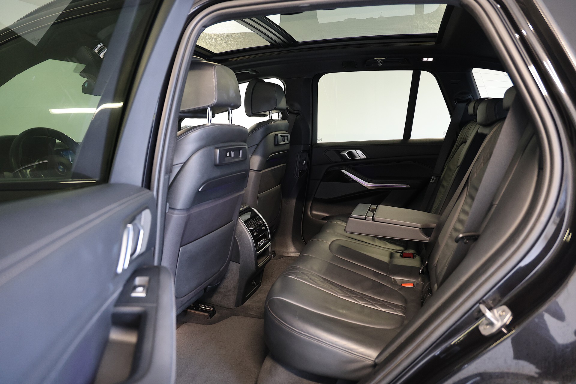 BMW X5 xDrive 30d M Sport Steptronic-image-16