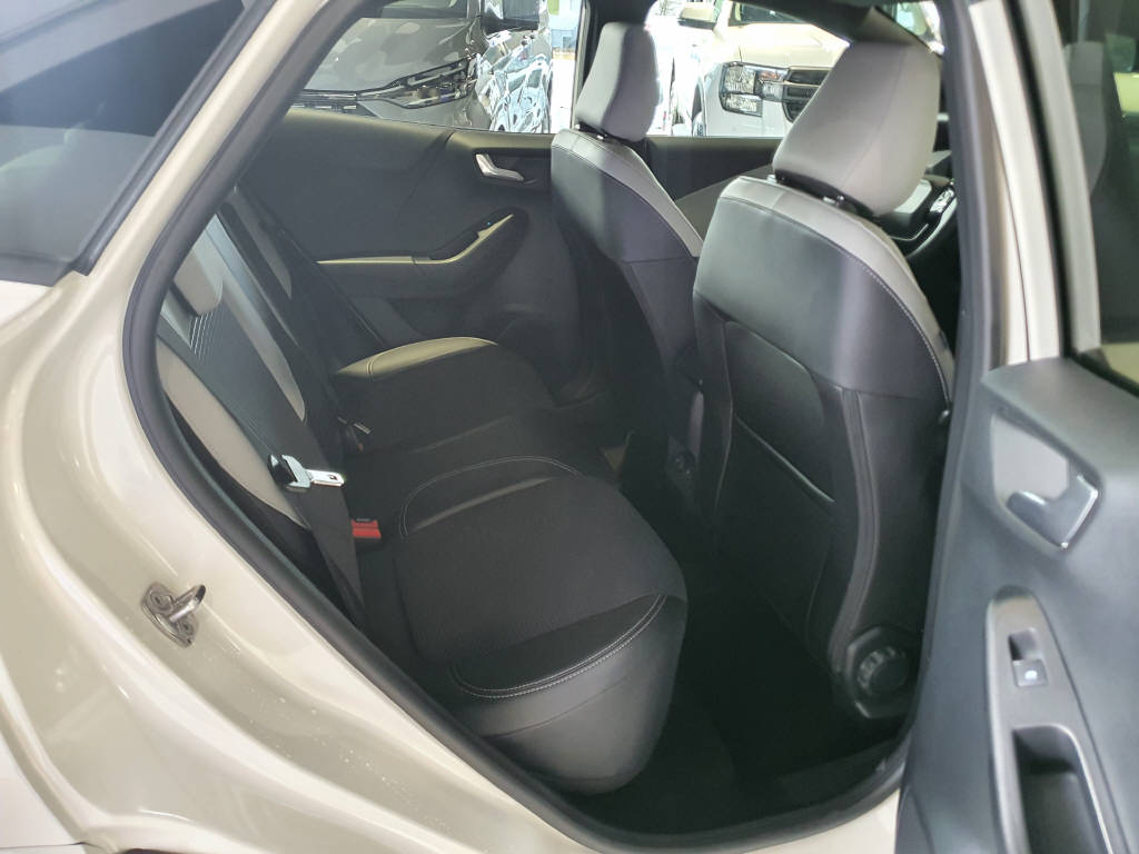FORD Puma 1.0 EcoB Hybrid 155 Sound Edition-image-12