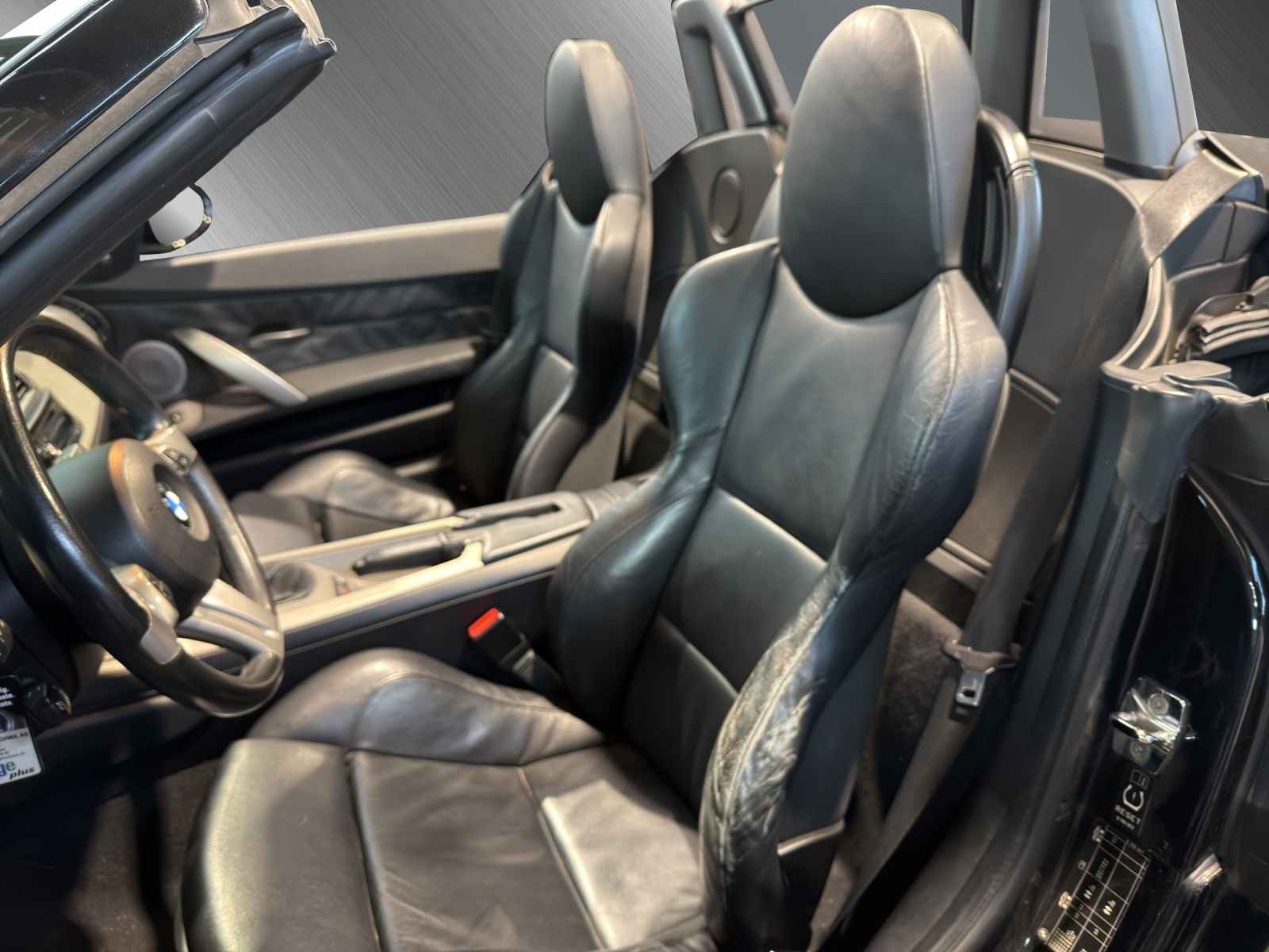 BMW Z4 2.2i Roadster-image-14