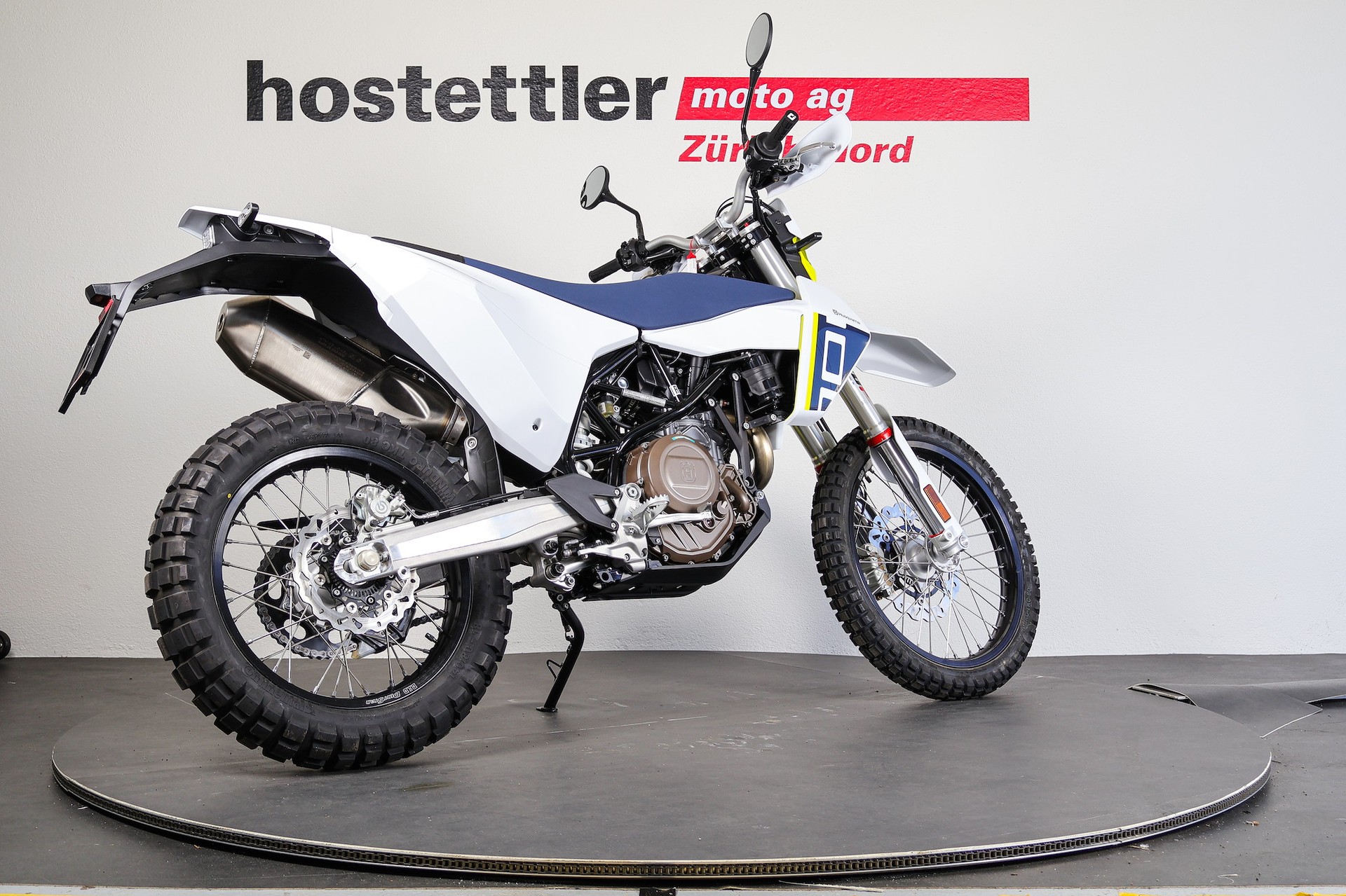 HUSQVARNA 701 Enduro-showroom-element-2