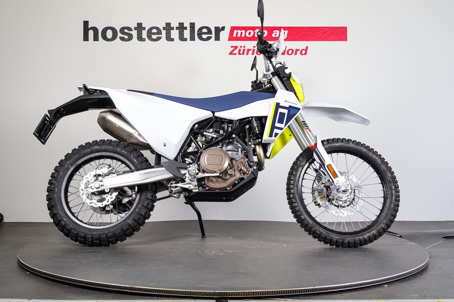 HUSQVARNA 701 Enduro-showroom-element-1