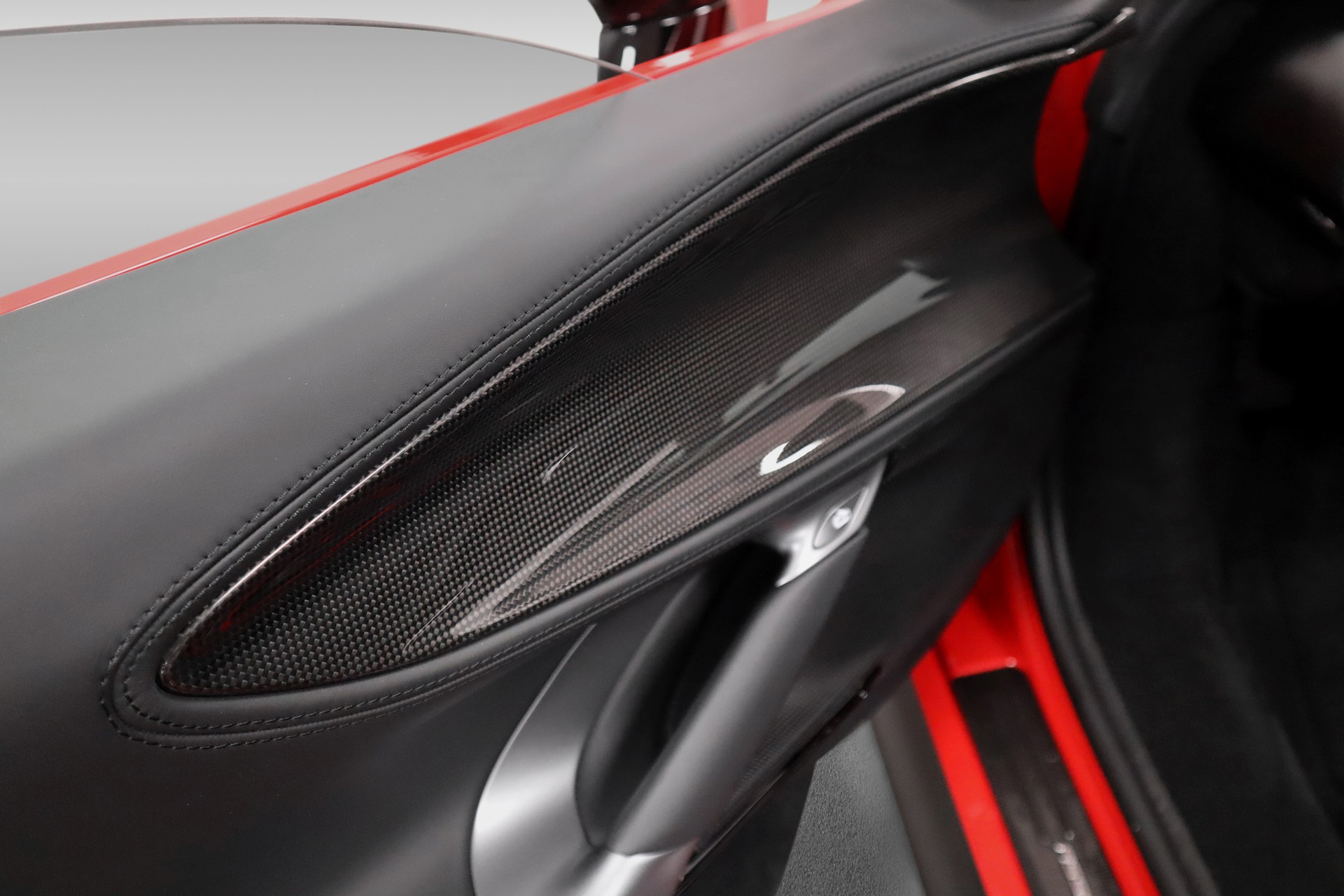 FERRARI SF90 Spider-image-15