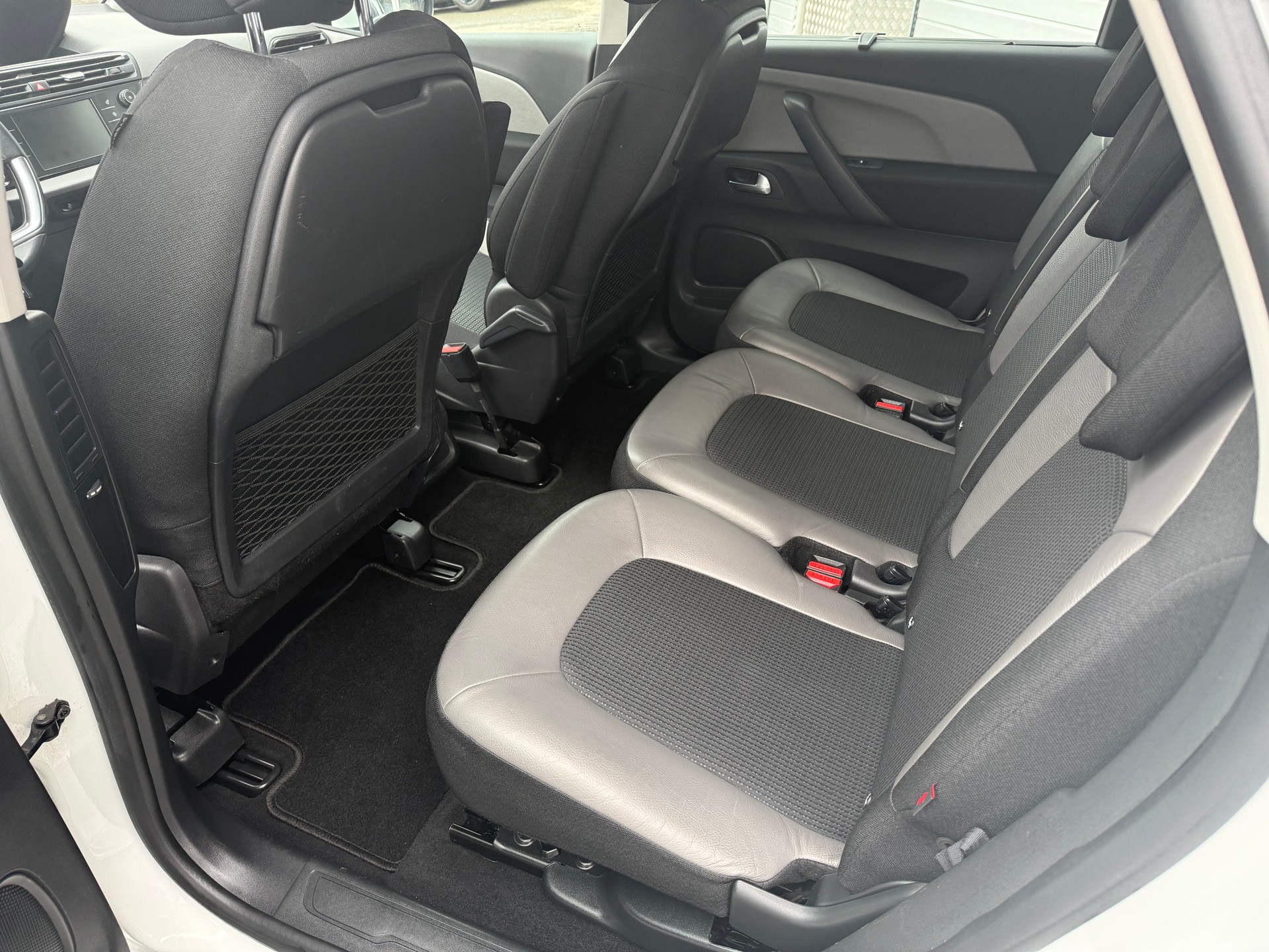 CITROEN C4 Picasso 1.2 Pure Tech Séduction-image-6