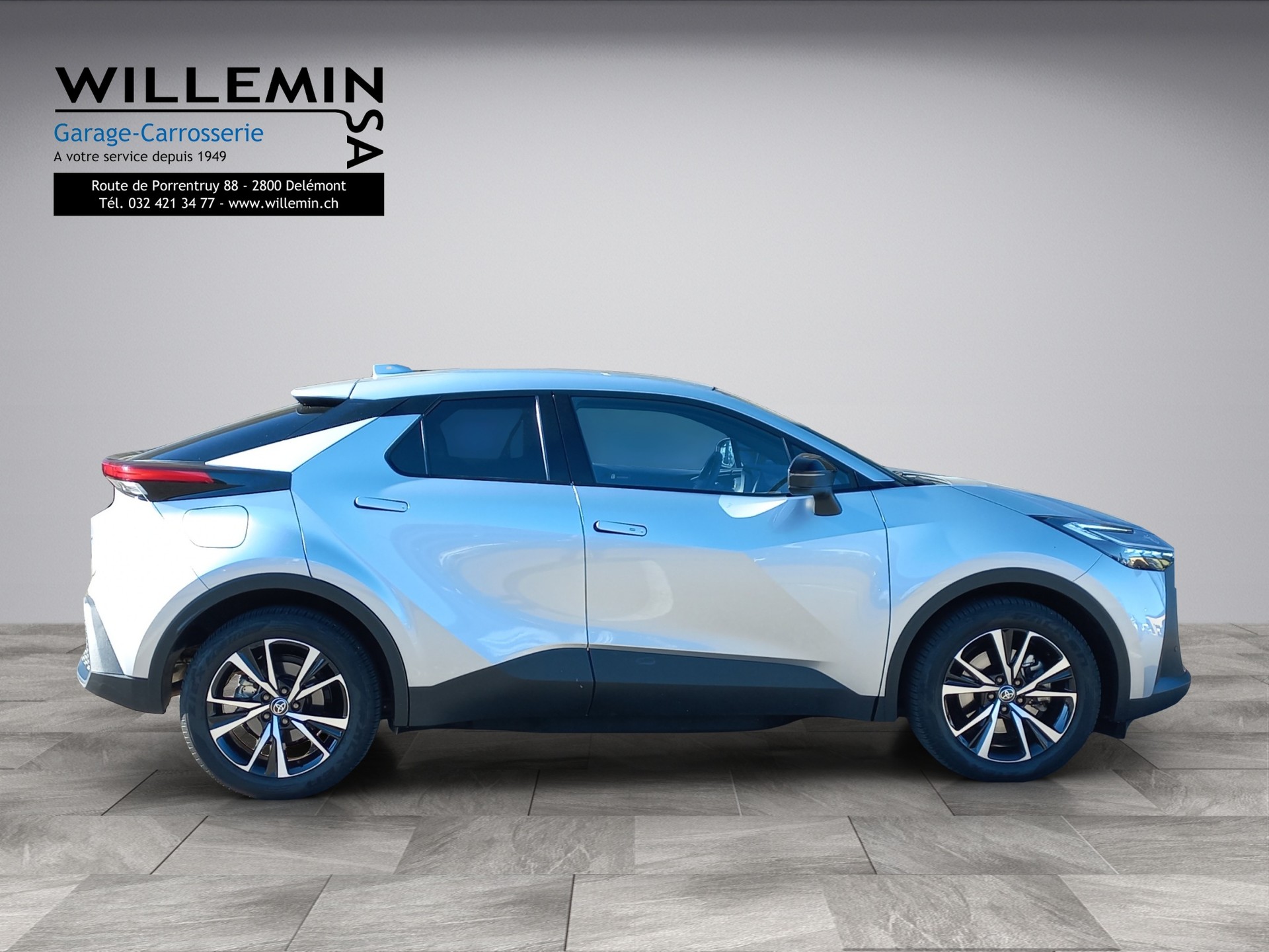 TOYOTA C-HR 2.0 PHEV CVT Swiss Edition-image-2
