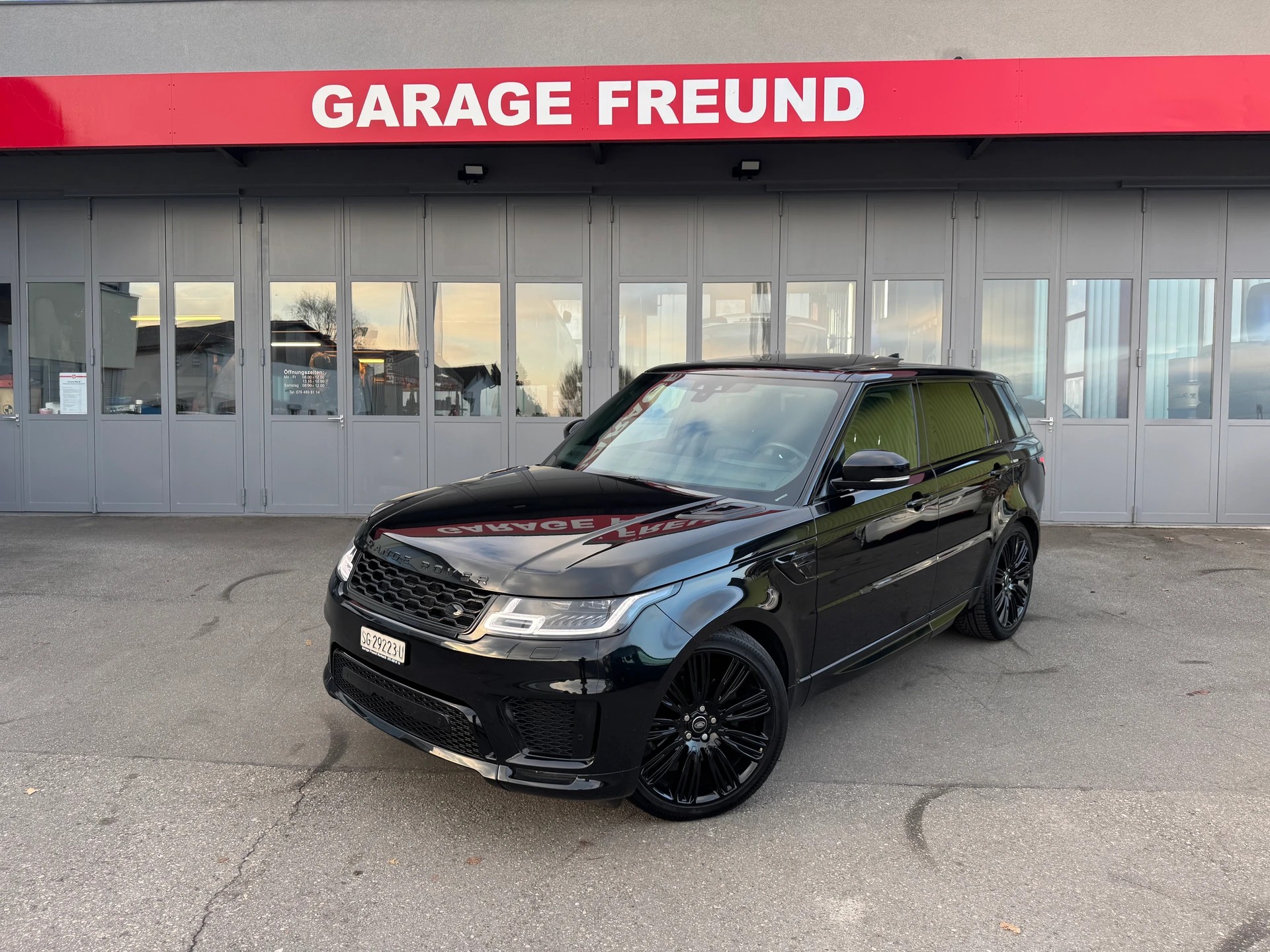 LAND ROVER Range Rover Sport 3.0 TDV6 SE Automatic-image-3