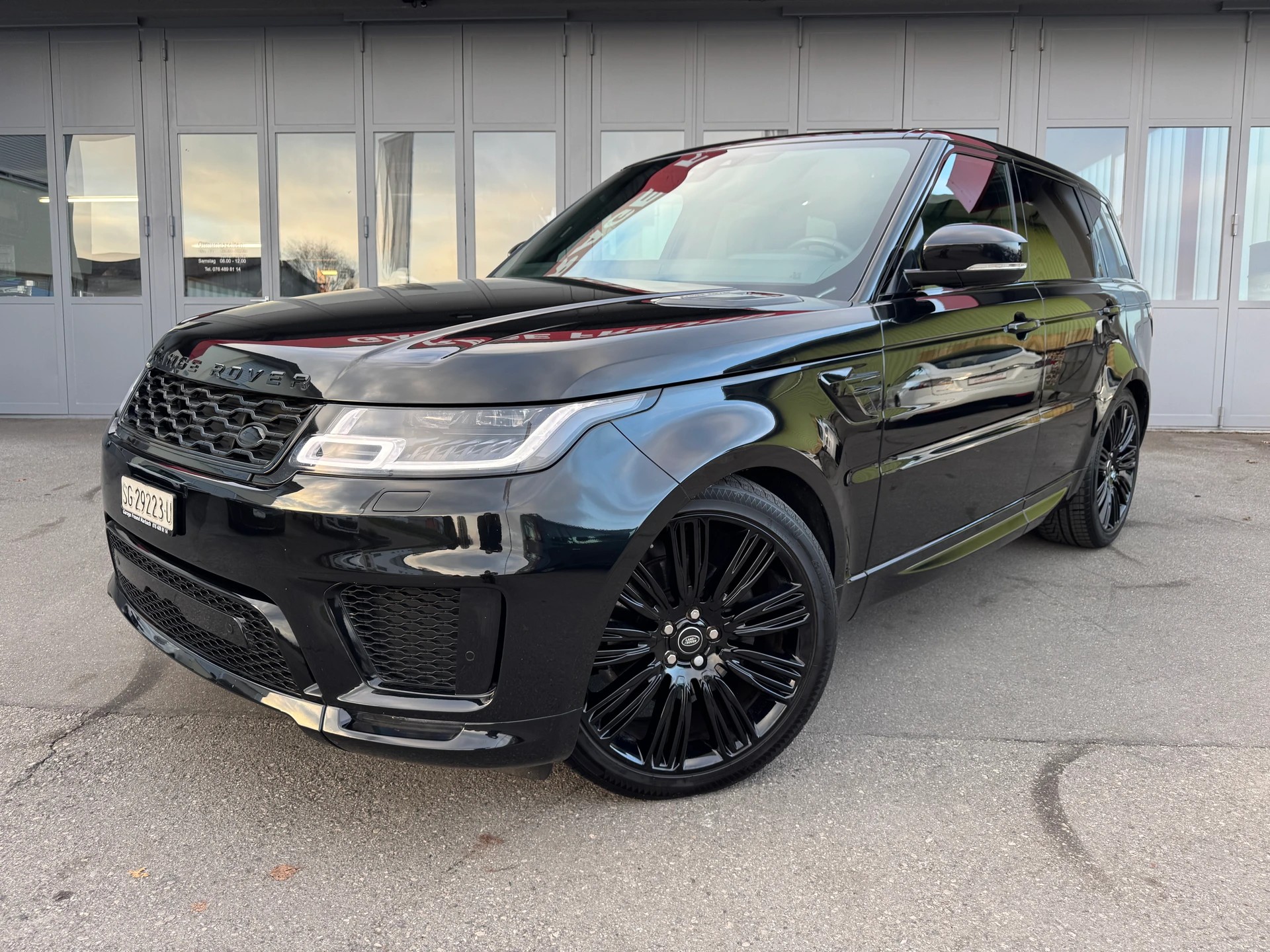 LAND ROVER Range Rover Sport 3.0 TDV6 SE Automatic-image-0