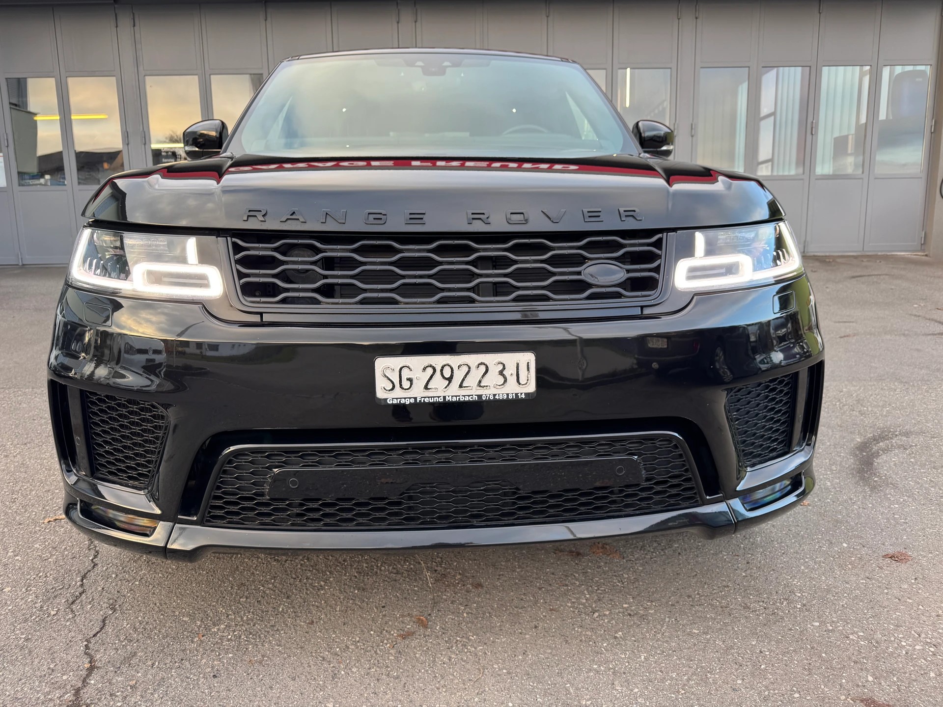 LAND ROVER Range Rover Sport 3.0 TDV6 SE Automatic-image-2