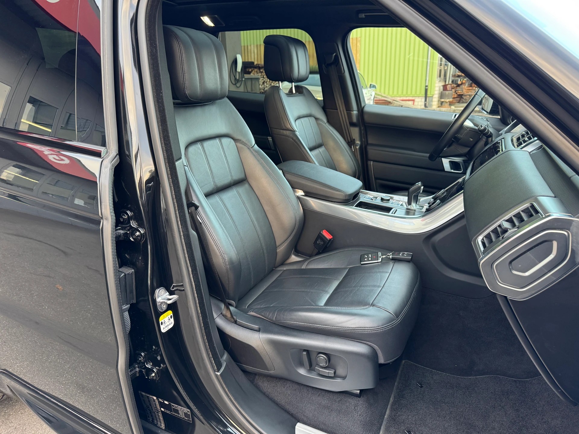 LAND ROVER Range Rover Sport 3.0 TDV6 SE Automatic-image-13