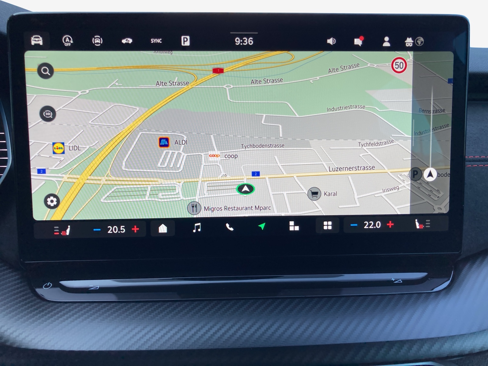 SKODA Octavia Combi 2.0 TSI DSG RS-image-13