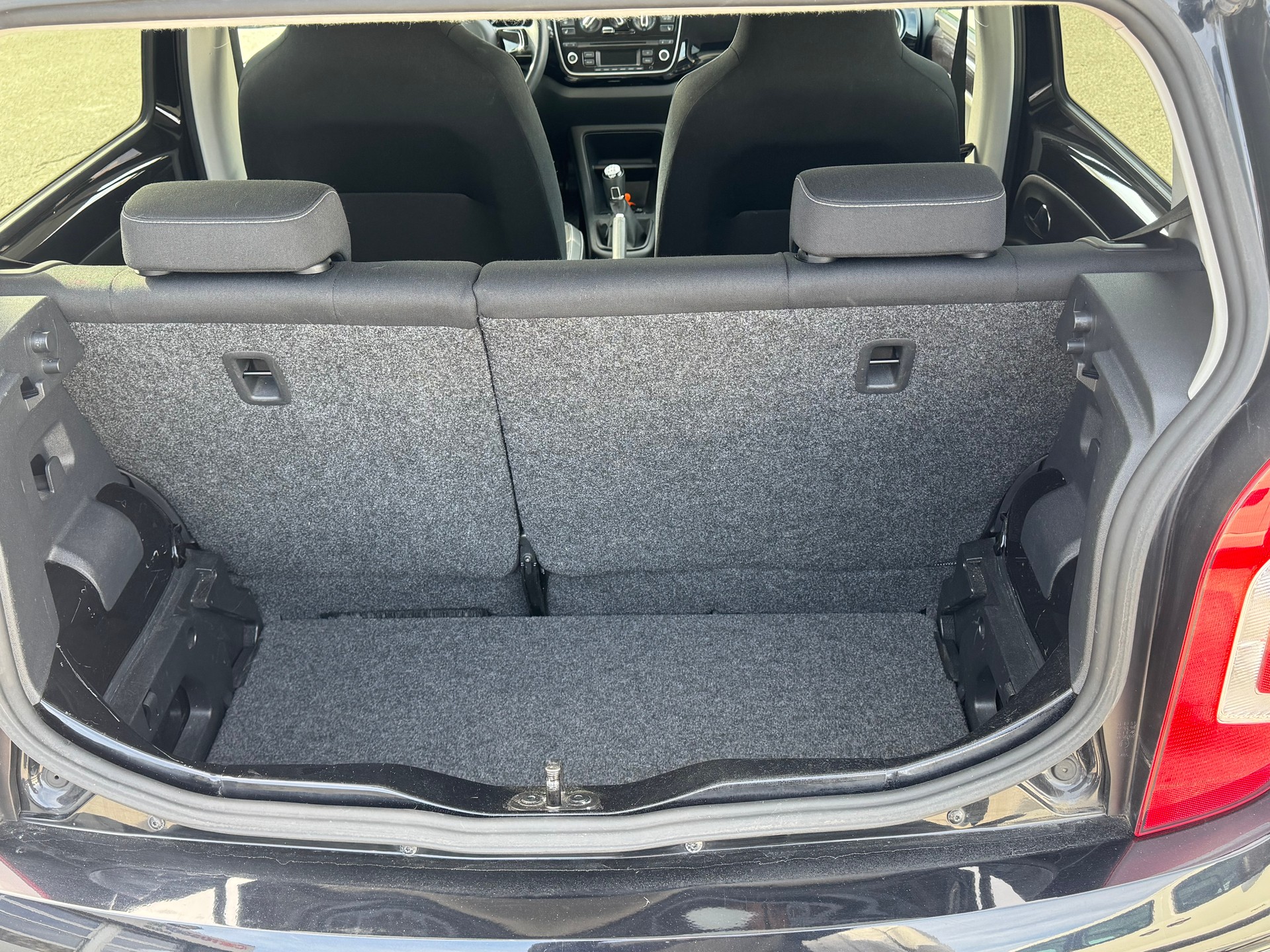 VW Up 1.0 BMT high up-image-7