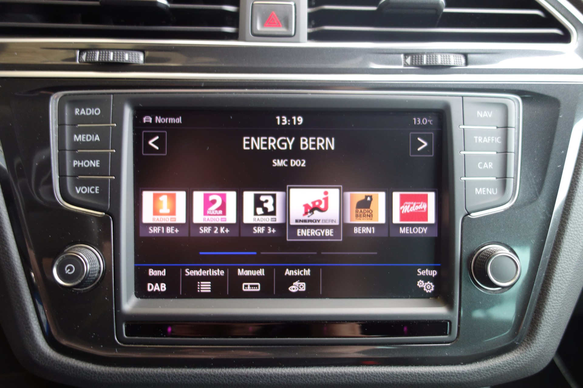 VW Tiguan 2.0 TDI SCR R-Line 4Motion DSG-image-15