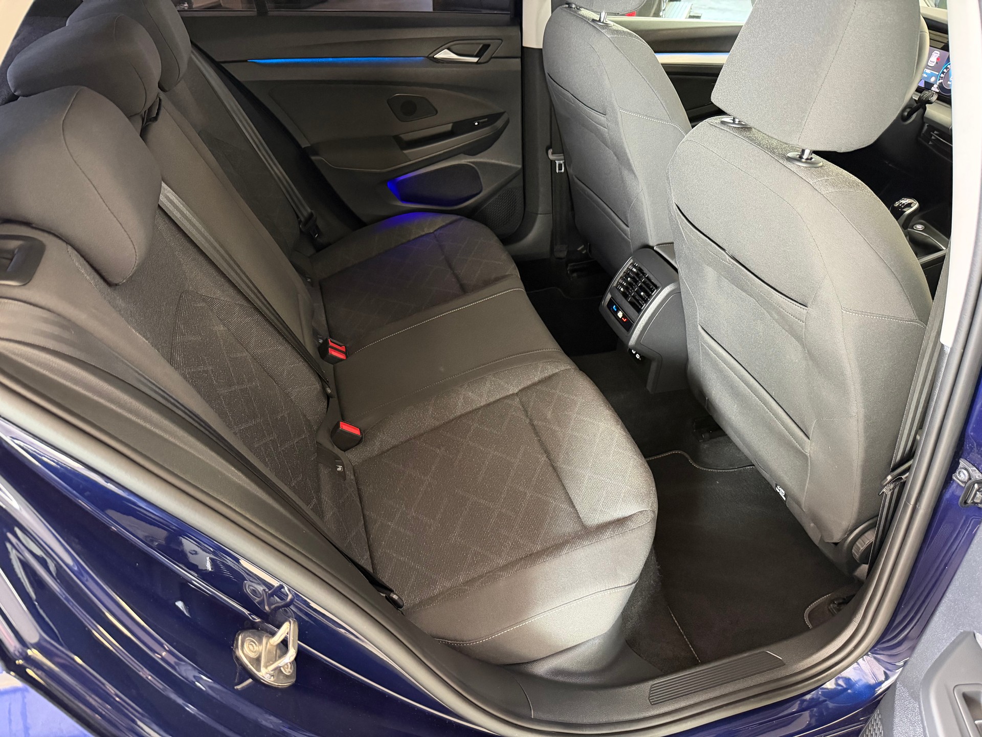 VW Golf 1.5 TSI ACT Life-image-22