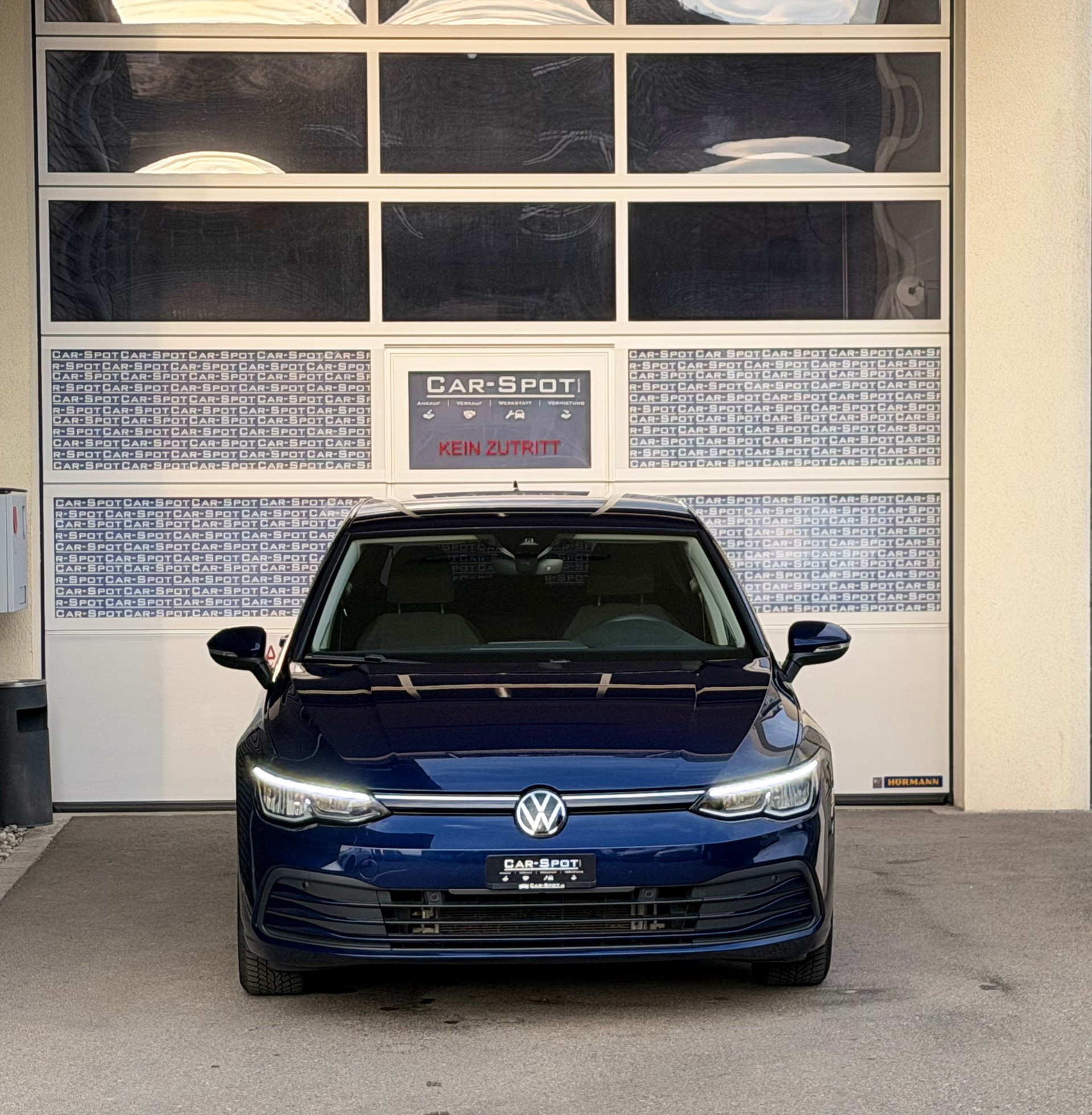 VW Golf 1.5 TSI ACT Life-showroom-element-1