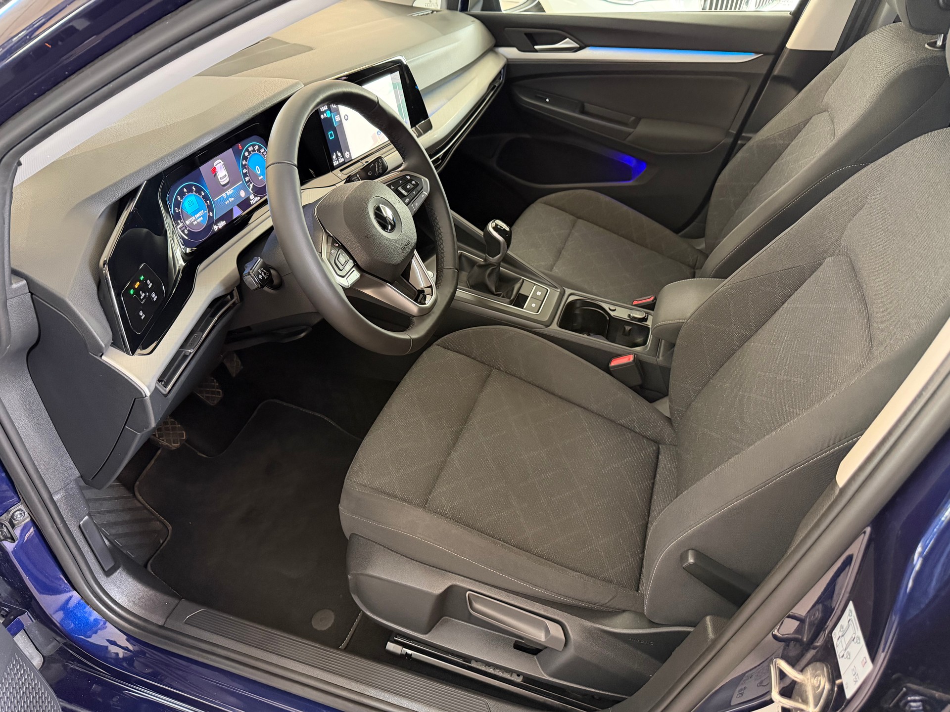 VW Golf 1.5 TSI ACT Life-image-9