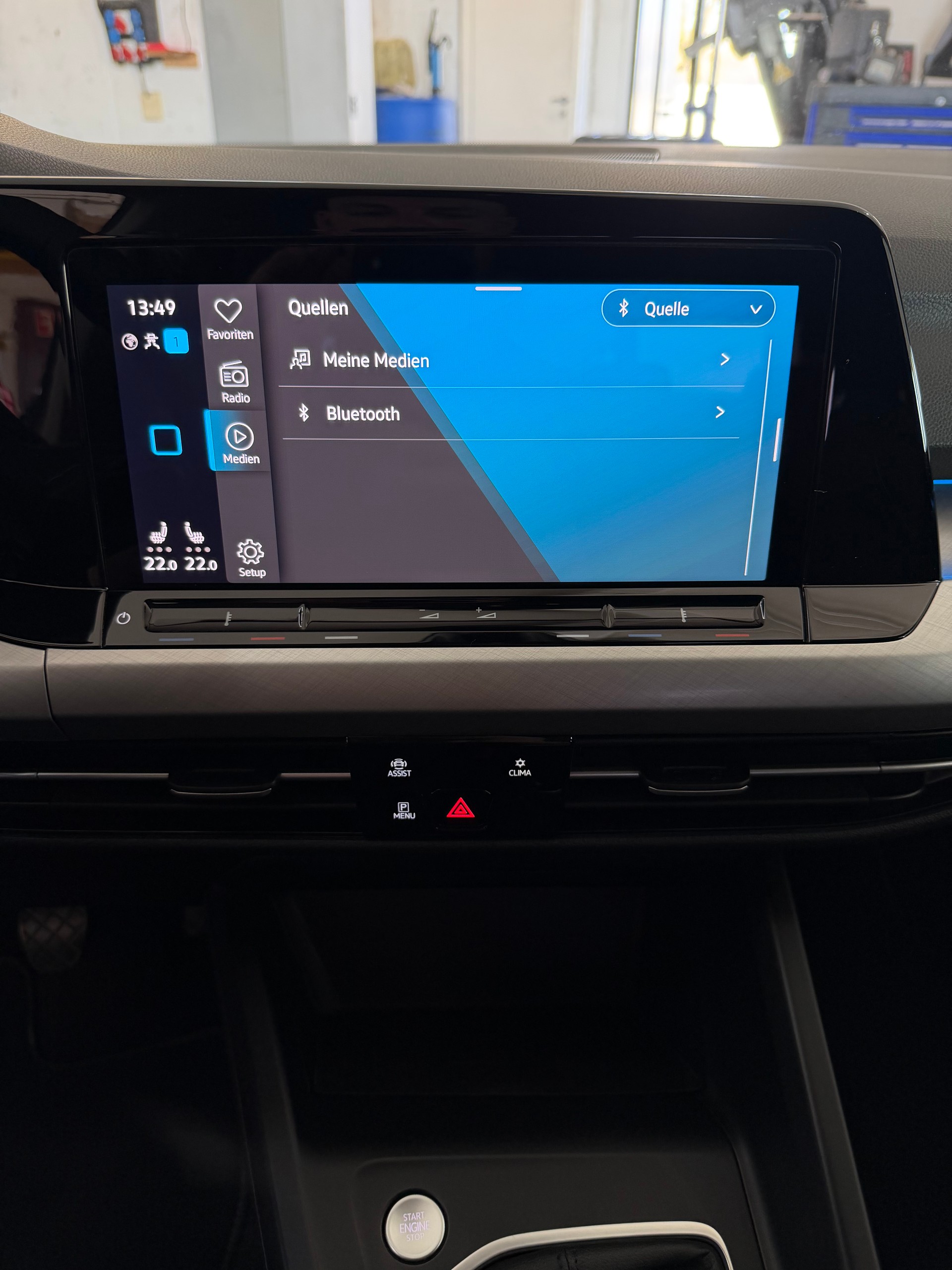 VW Golf 1.5 TSI ACT Life-image-12