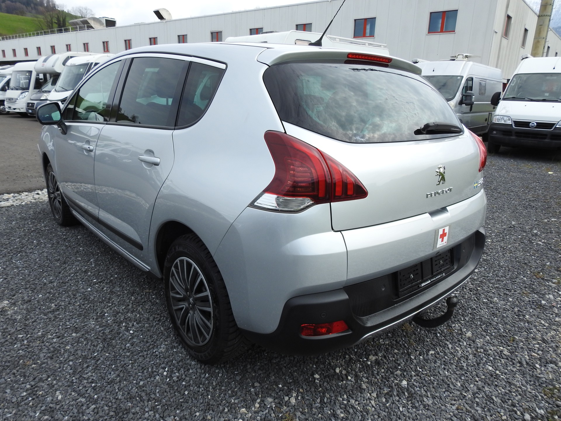 PEUGEOT 3008 1.6 1THP Sensation Tiptronic-image-3