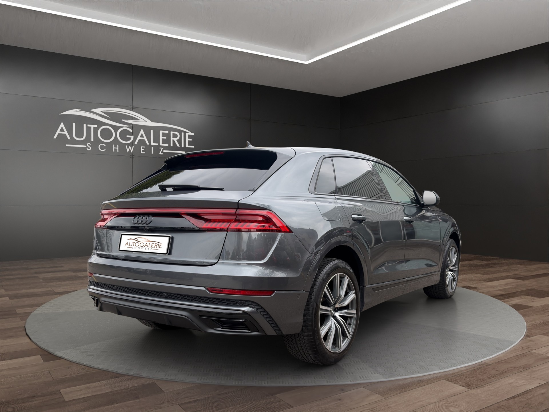 AUDI Q8 50 TDI quattro S-LINE | CH Fahrzeug | Black Paket | Pano | AHK | Luftfederung | B&O Sound | Head Up | Matrix |-image-4