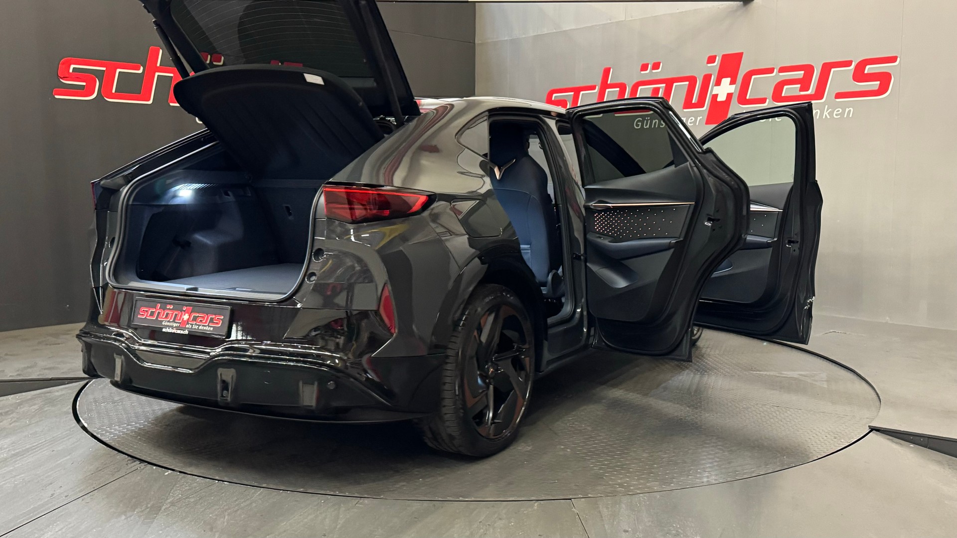 CUPRA Tavascan Type 9 77 kWh VZ Adrenaline-image-6