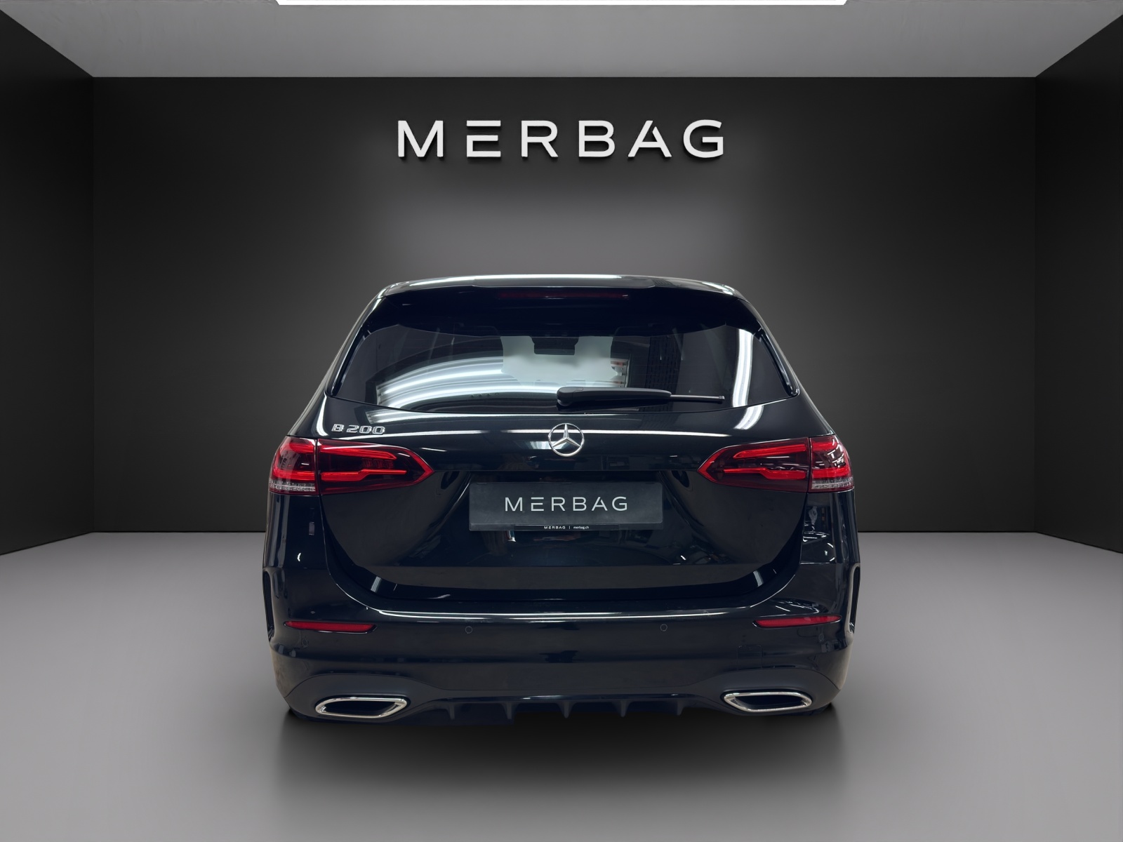 MERCEDES-BENZ B 200 AMG Line-image-3