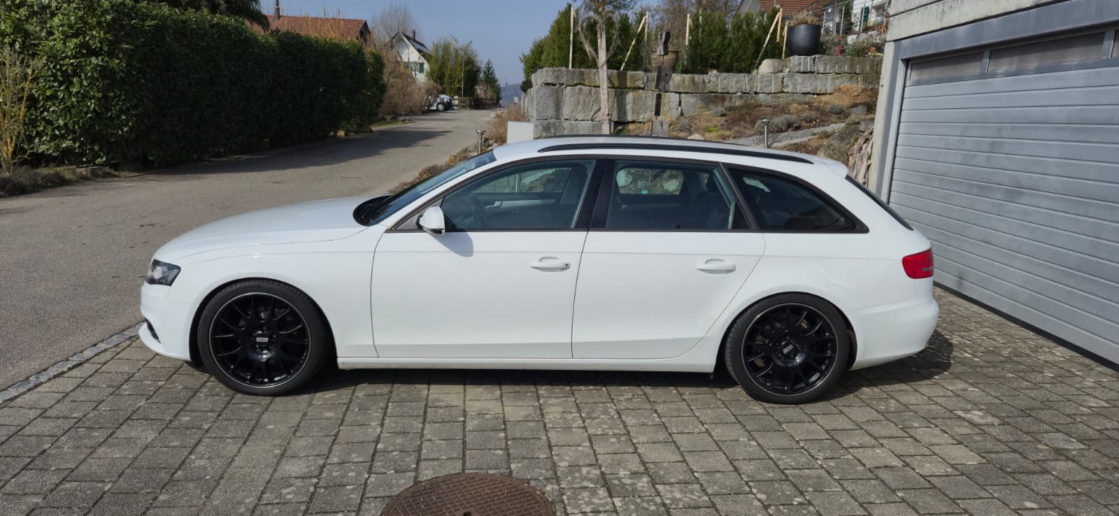 AUDI A4 Avant 3.2 FSI quattro-image-2