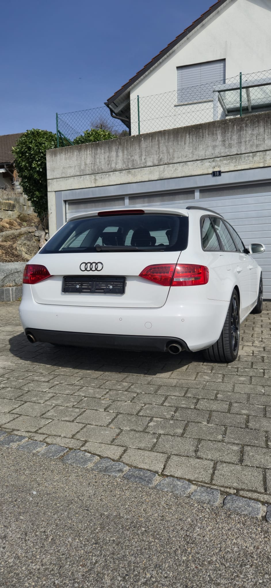 AUDI A4 Avant 3.2 FSI quattro-image-4
