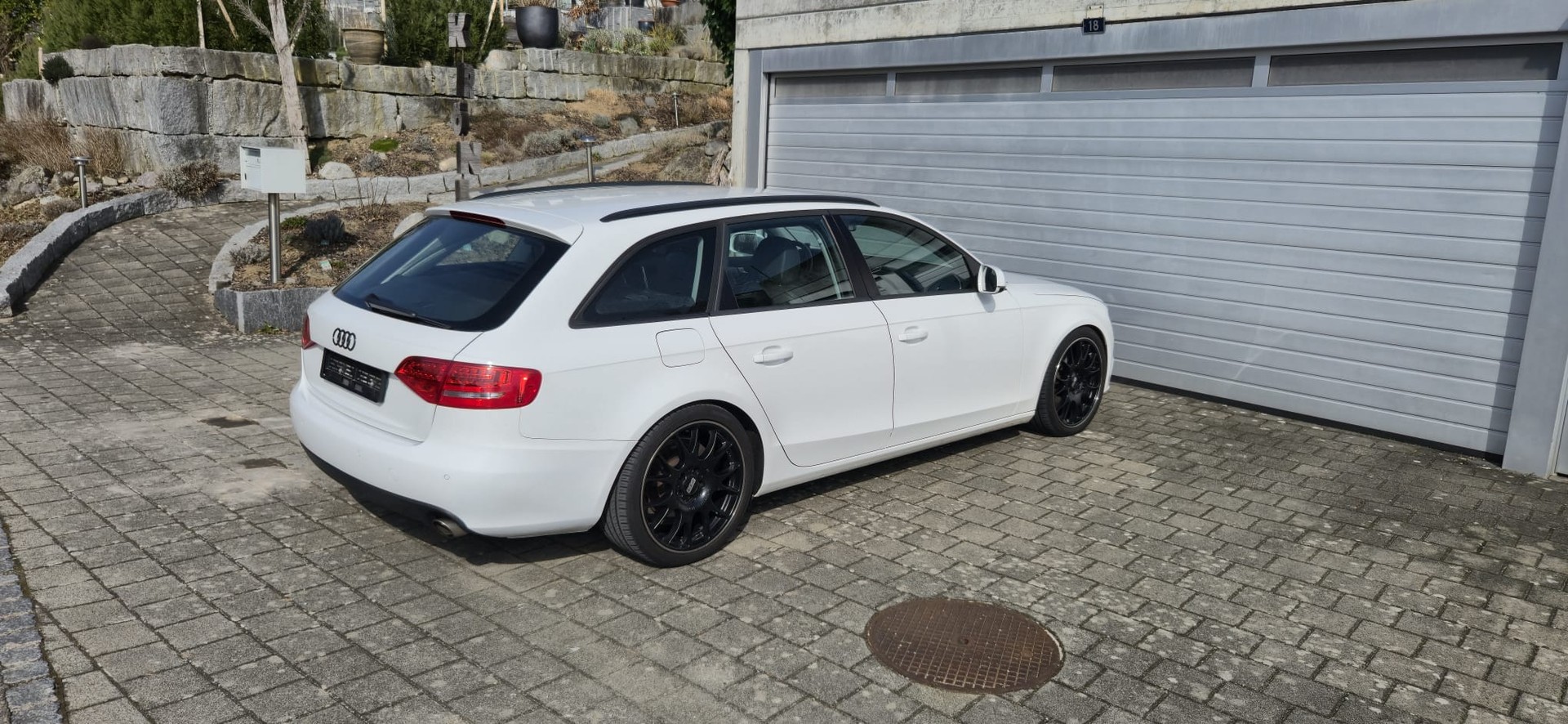 AUDI A4 Avant 3.2 FSI quattro-image-5