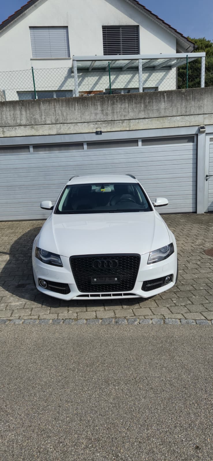AUDI A4 Avant 3.2 FSI quattro-image-6