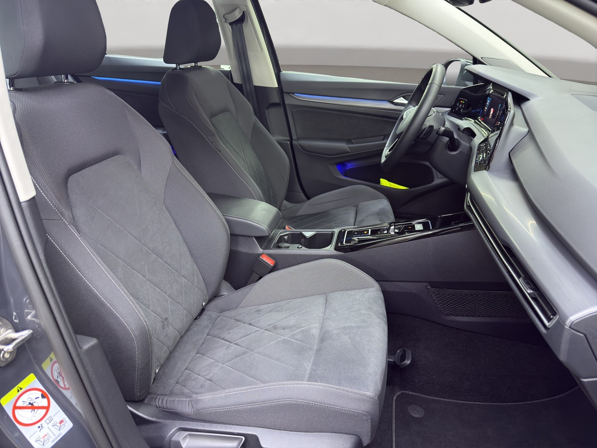 VW Golf 2.0 TSI Style DSG-image-13