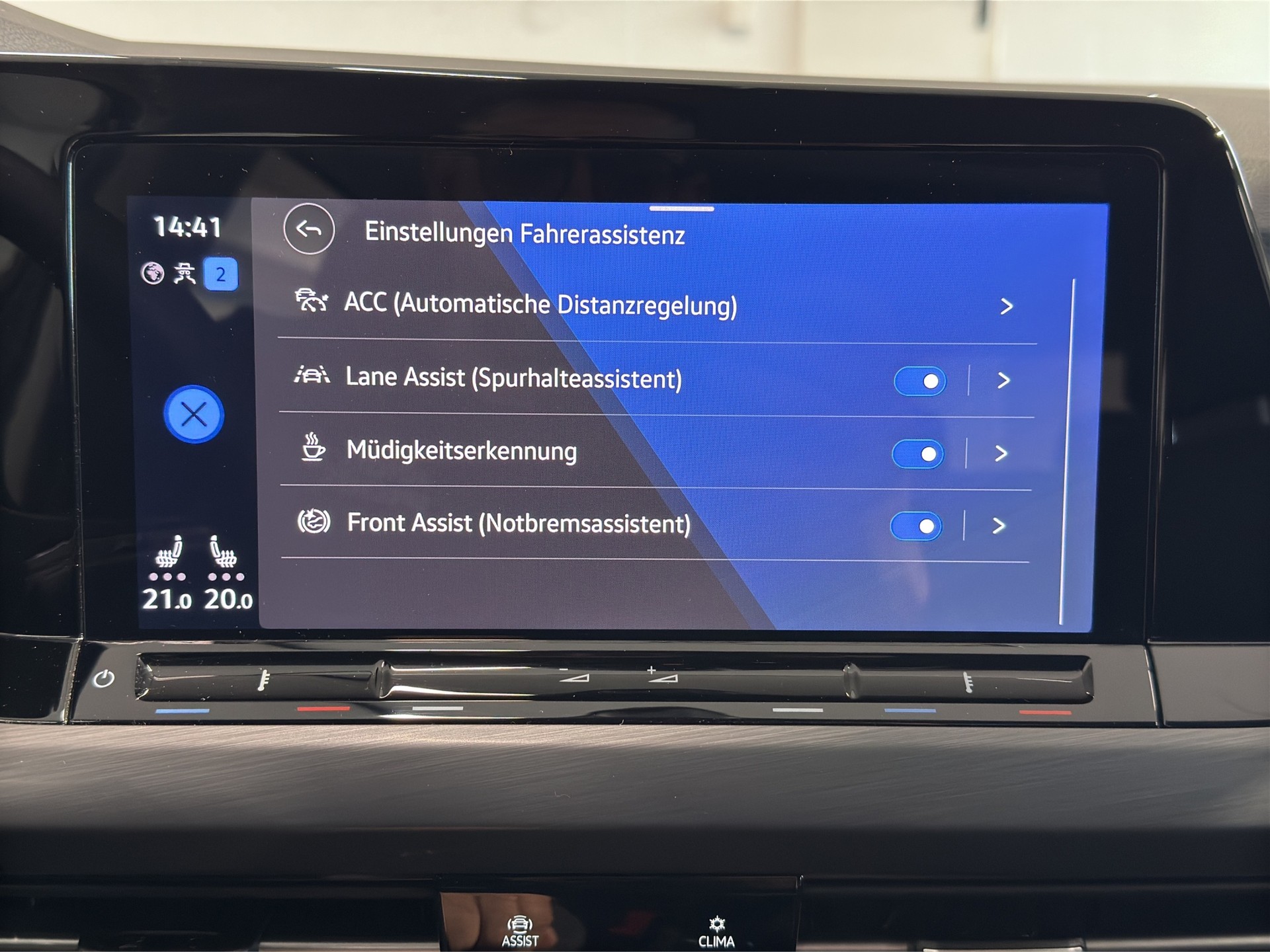 VW Golf 2.0 TSI Style DSG-image-22