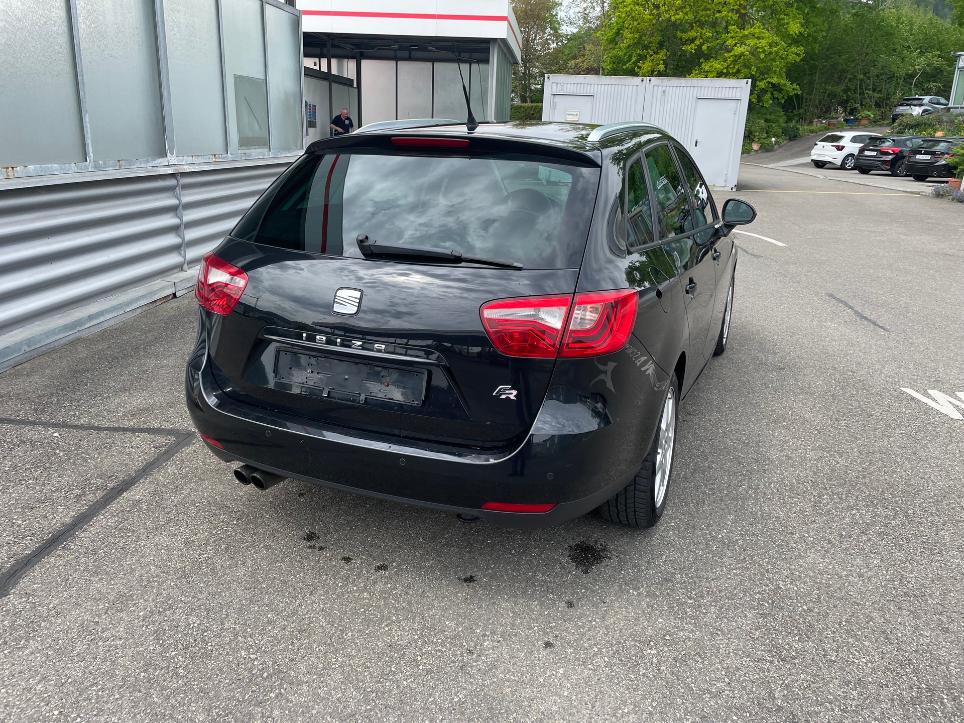 SEAT Ibiza ST 1.4 TSI FR DSG-image-9