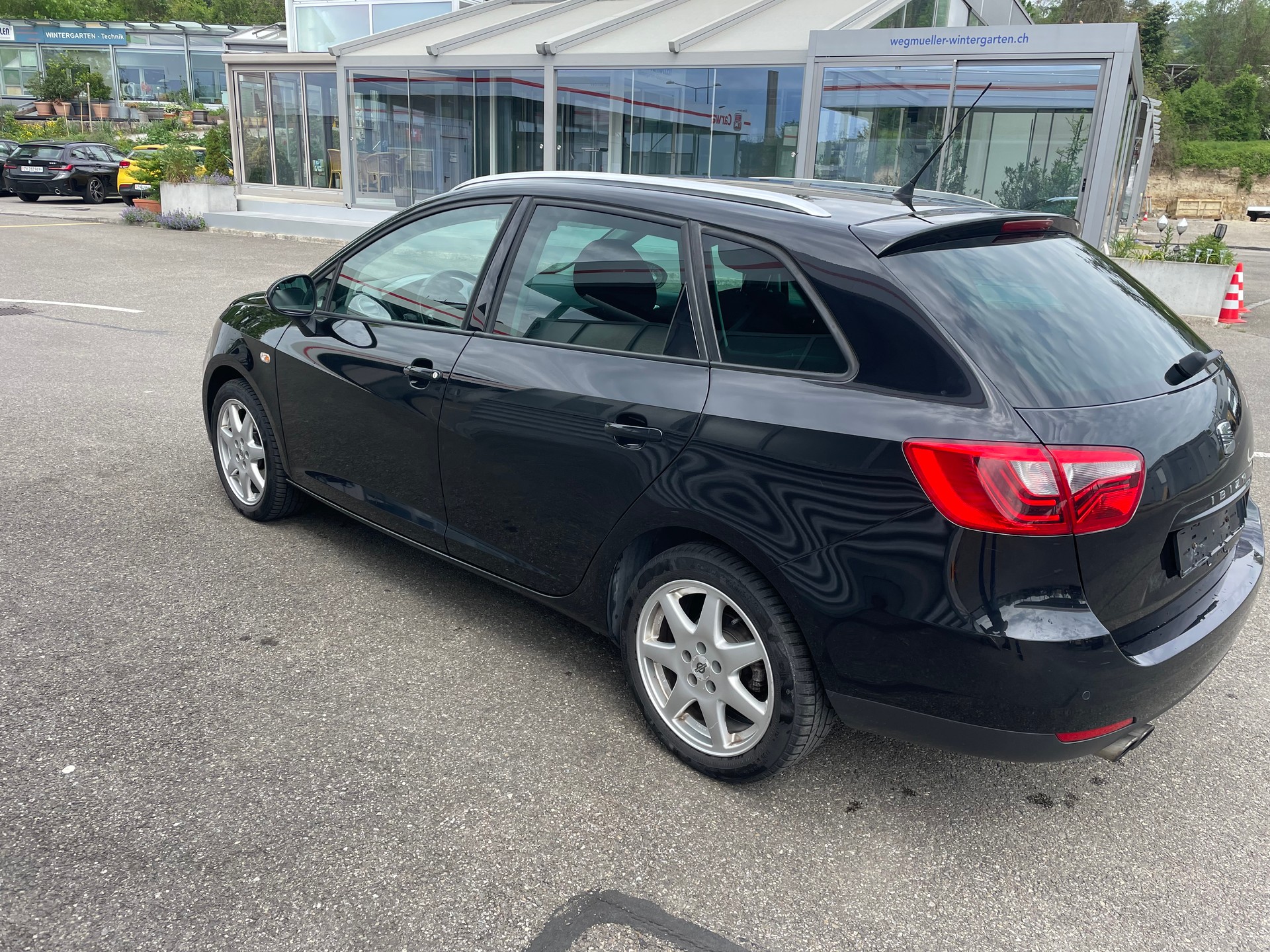 SEAT Ibiza ST 1.4 TSI FR DSG-image-6