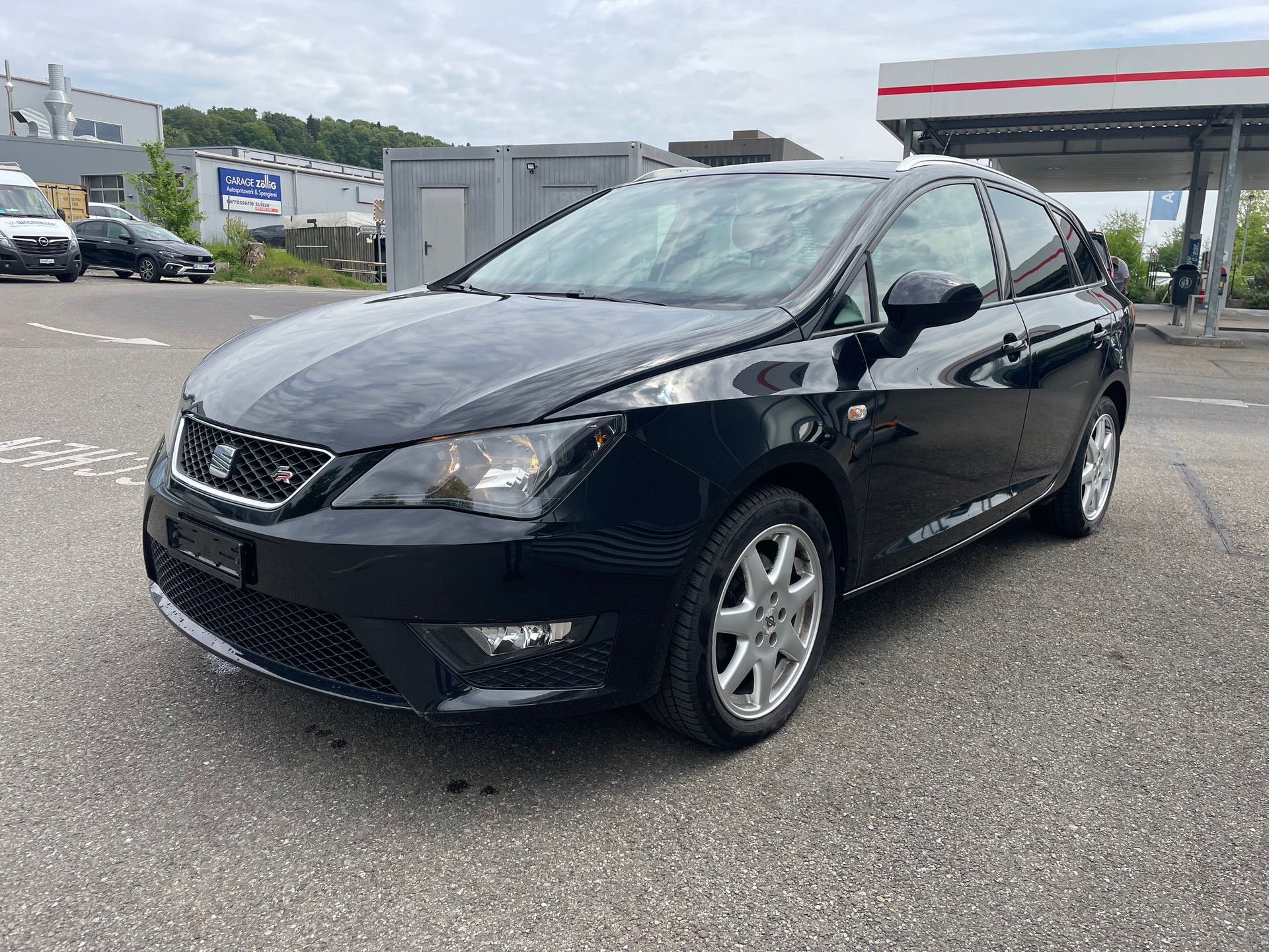 SEAT Ibiza ST 1.4 TSI FR DSG-image-1